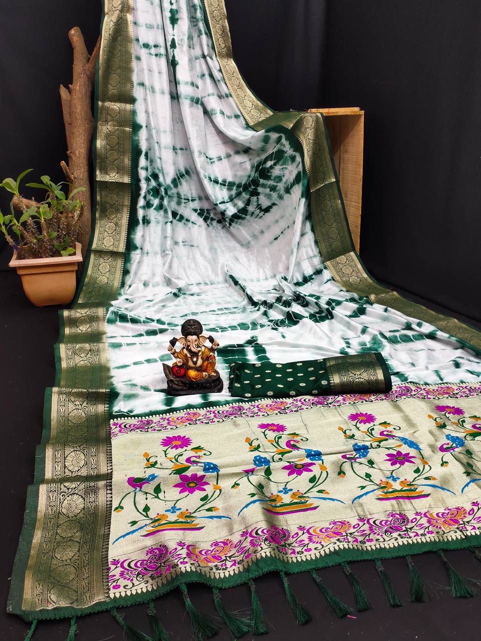 Lekha VC Arpita Dola Silk Sibori Print Zari Weaving Border Saree