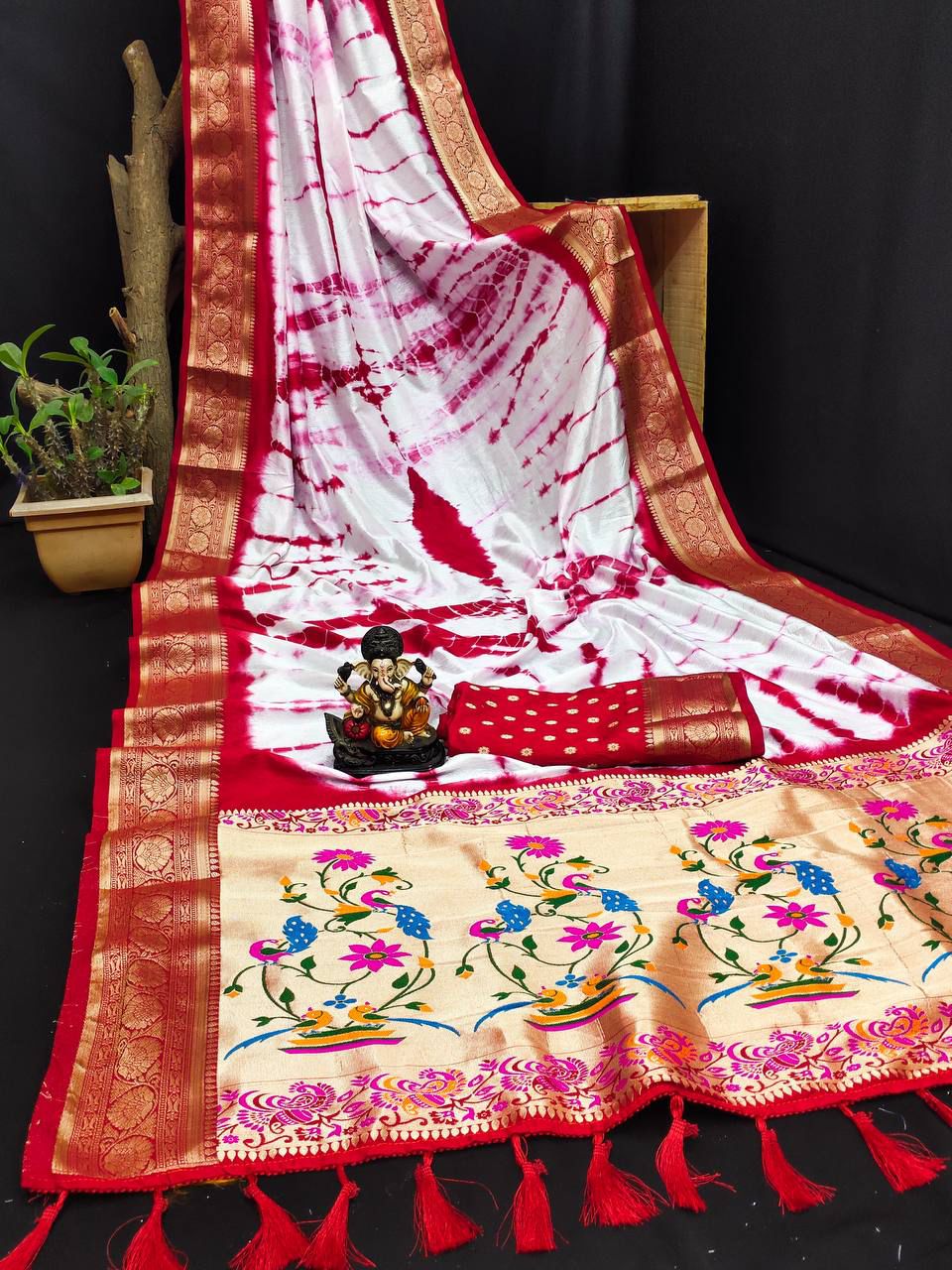 Lekha VC Arpita Dola Silk Sibori Print Zari Weaving Border Saree