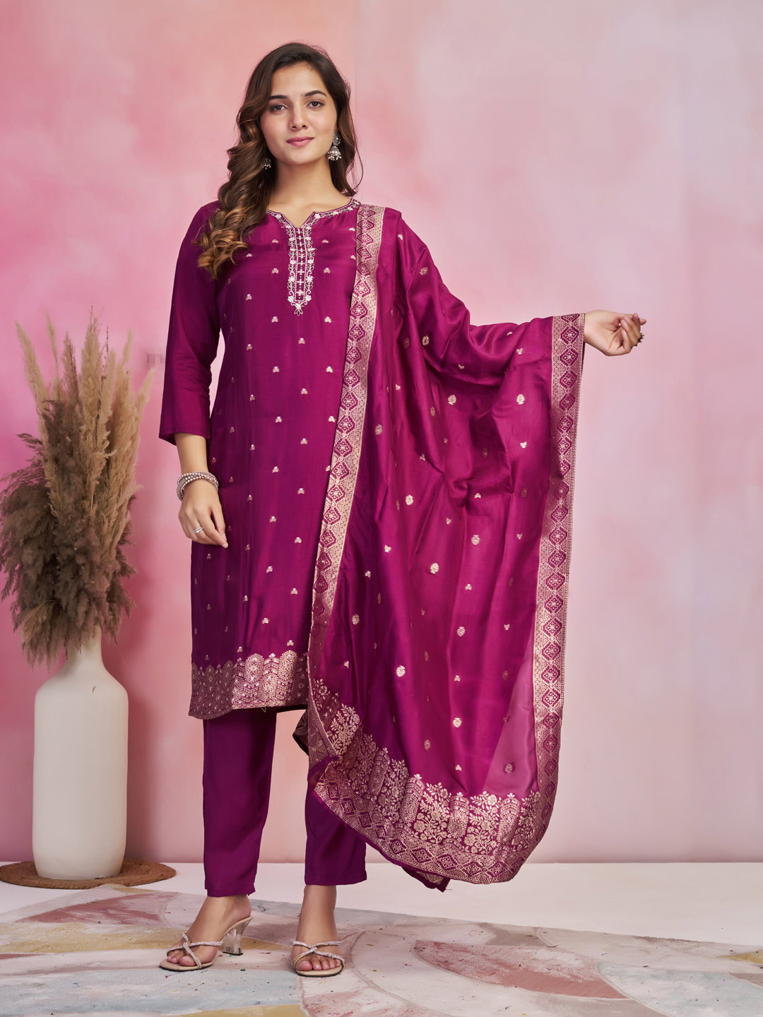 Hr 1732 Dola Jaquard Embroidery Designer Kurti And Pant Dupatta Collection