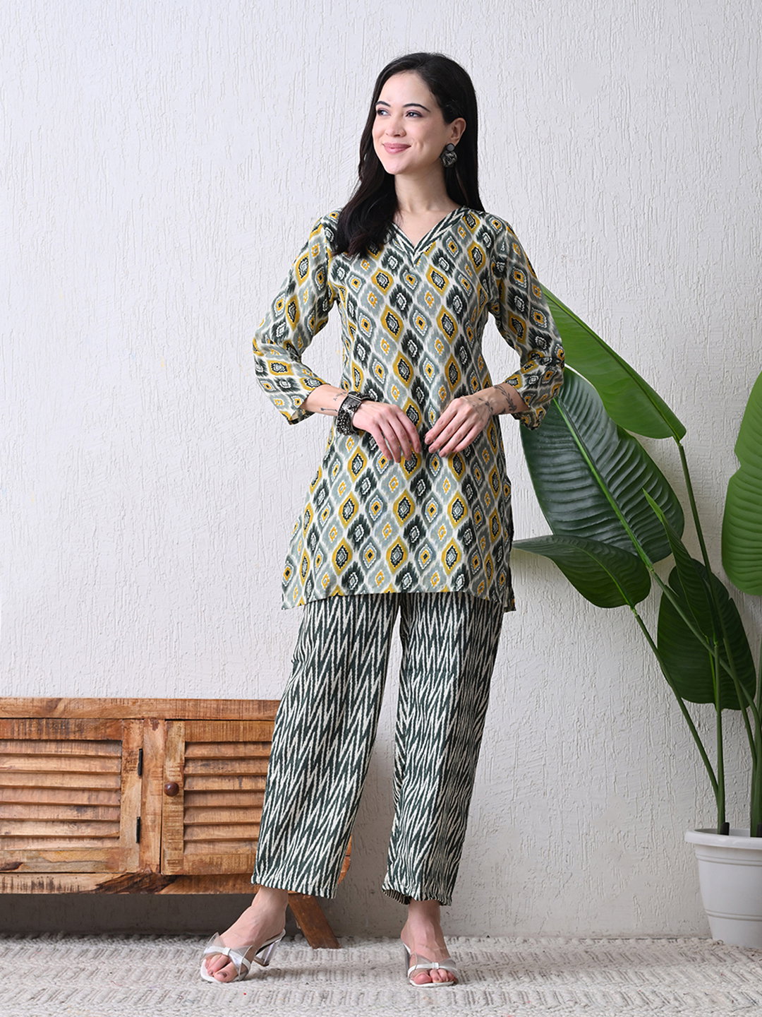 Hr C 114 Poly Linen Printed Western Wear Co Ord Set