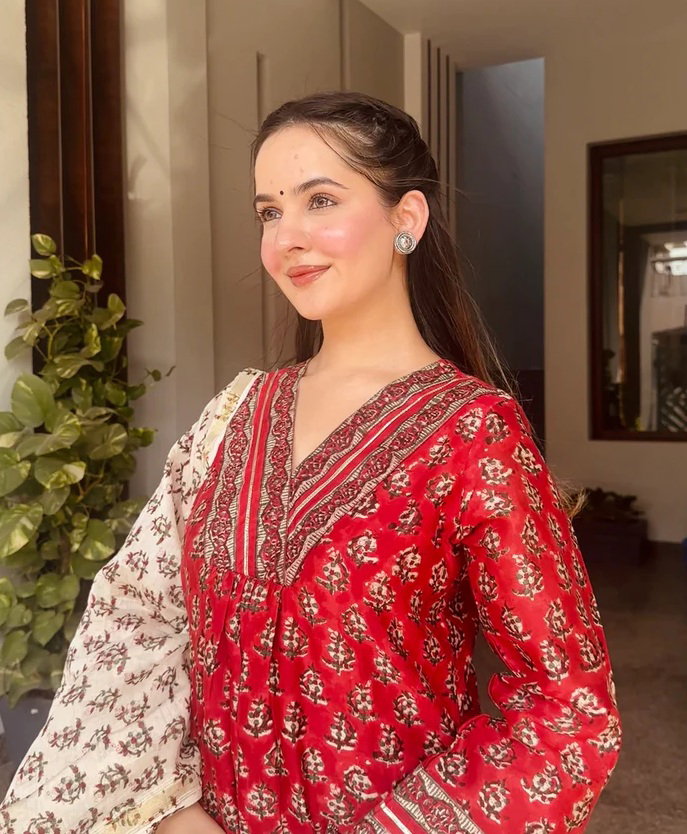 Dhruvi 401 Silk Fancy Traditional Kurti Pant And Dupatta Collection