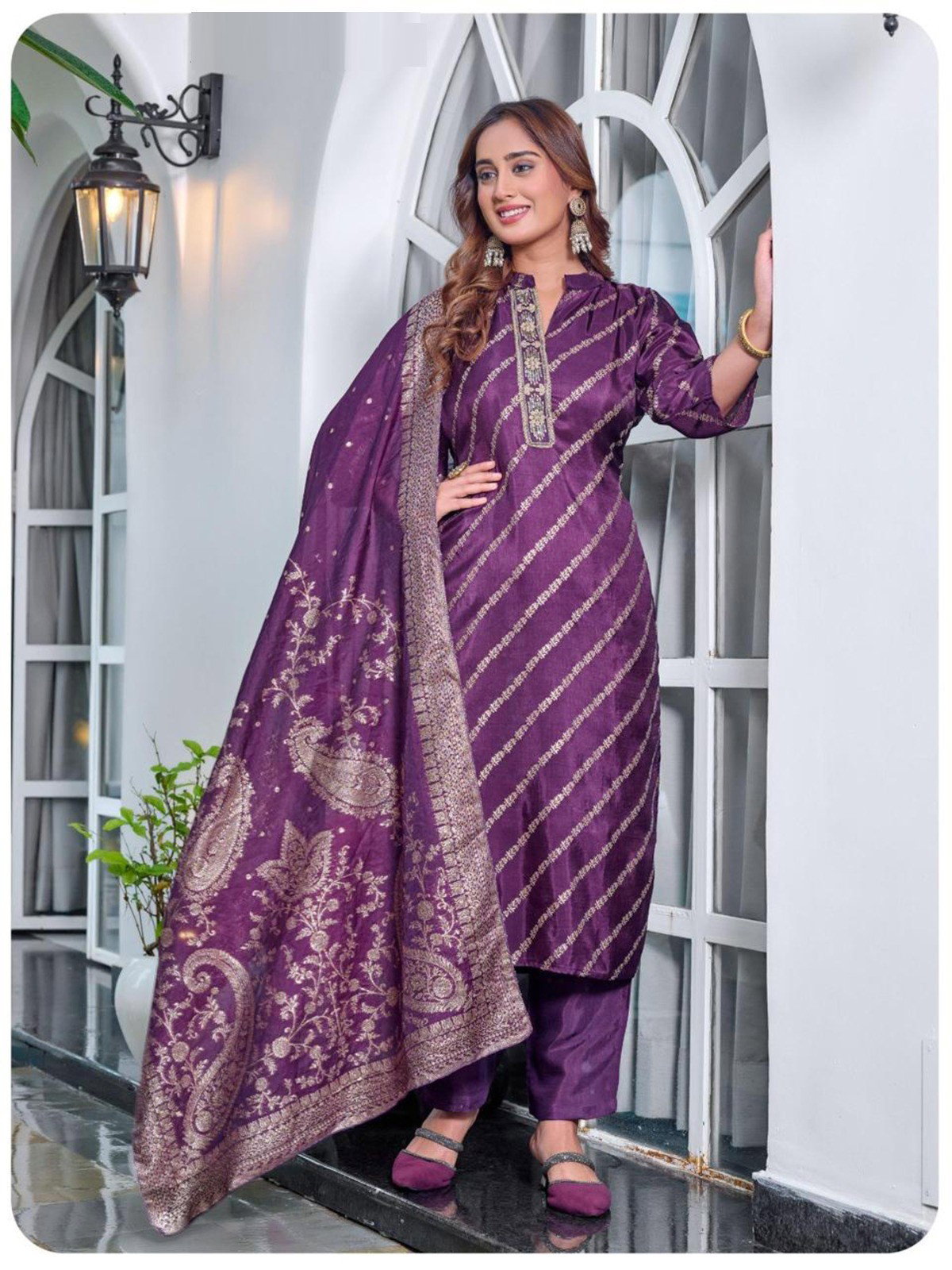 Naisha K 570 Jacquard Chanderi With Work Kurti Pant And Dupatta