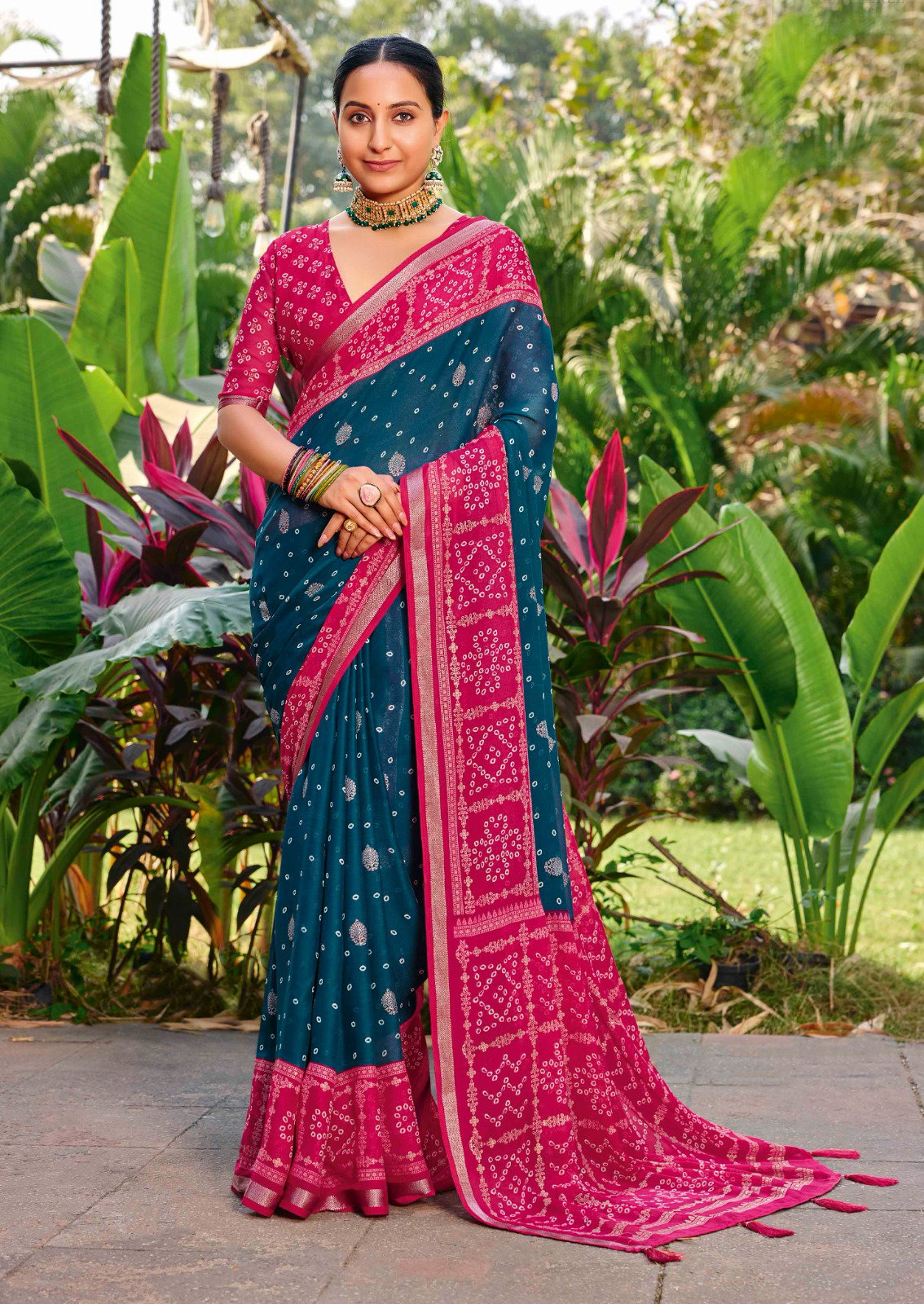 Shubh Shree Pachedi 2 Georgette Kasab Border Bandhani Print Saree