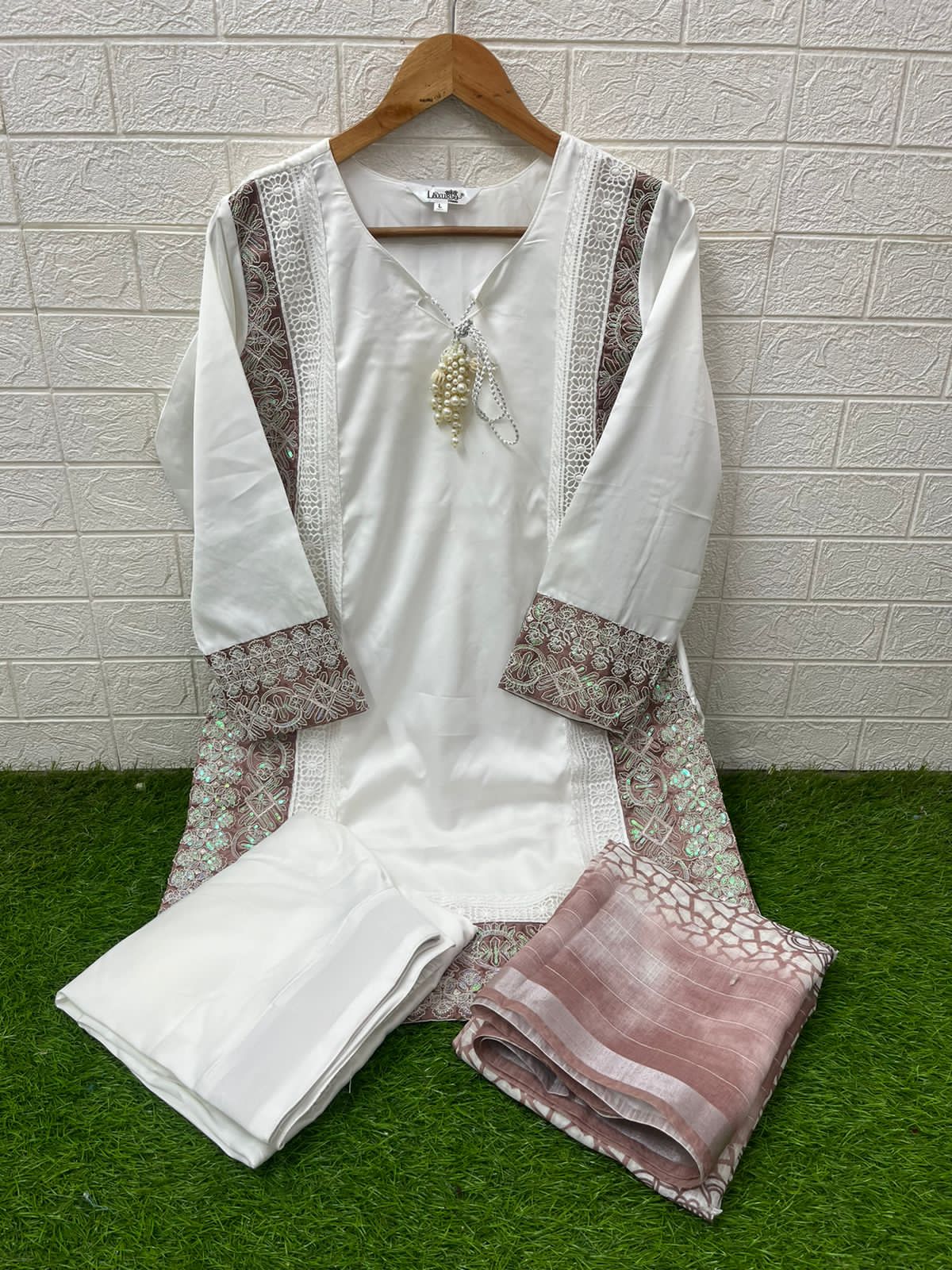 Laxuria Pret Trendz 1562 Tunic Stylist Pant Collextion 