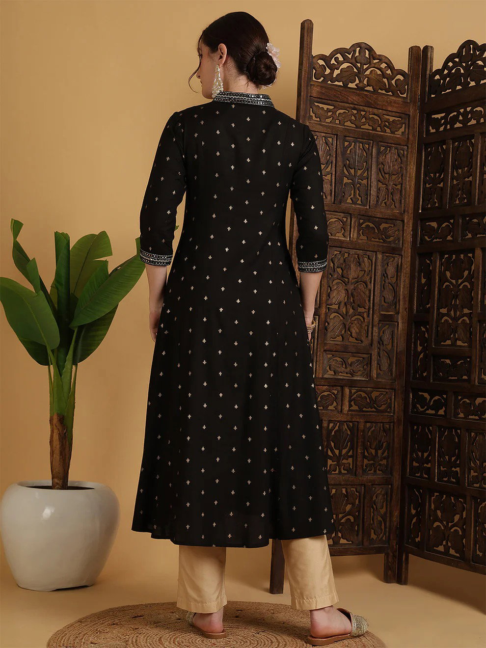 Lekha Trend Black Rayon Solid Semi Flared Kurti Collection 