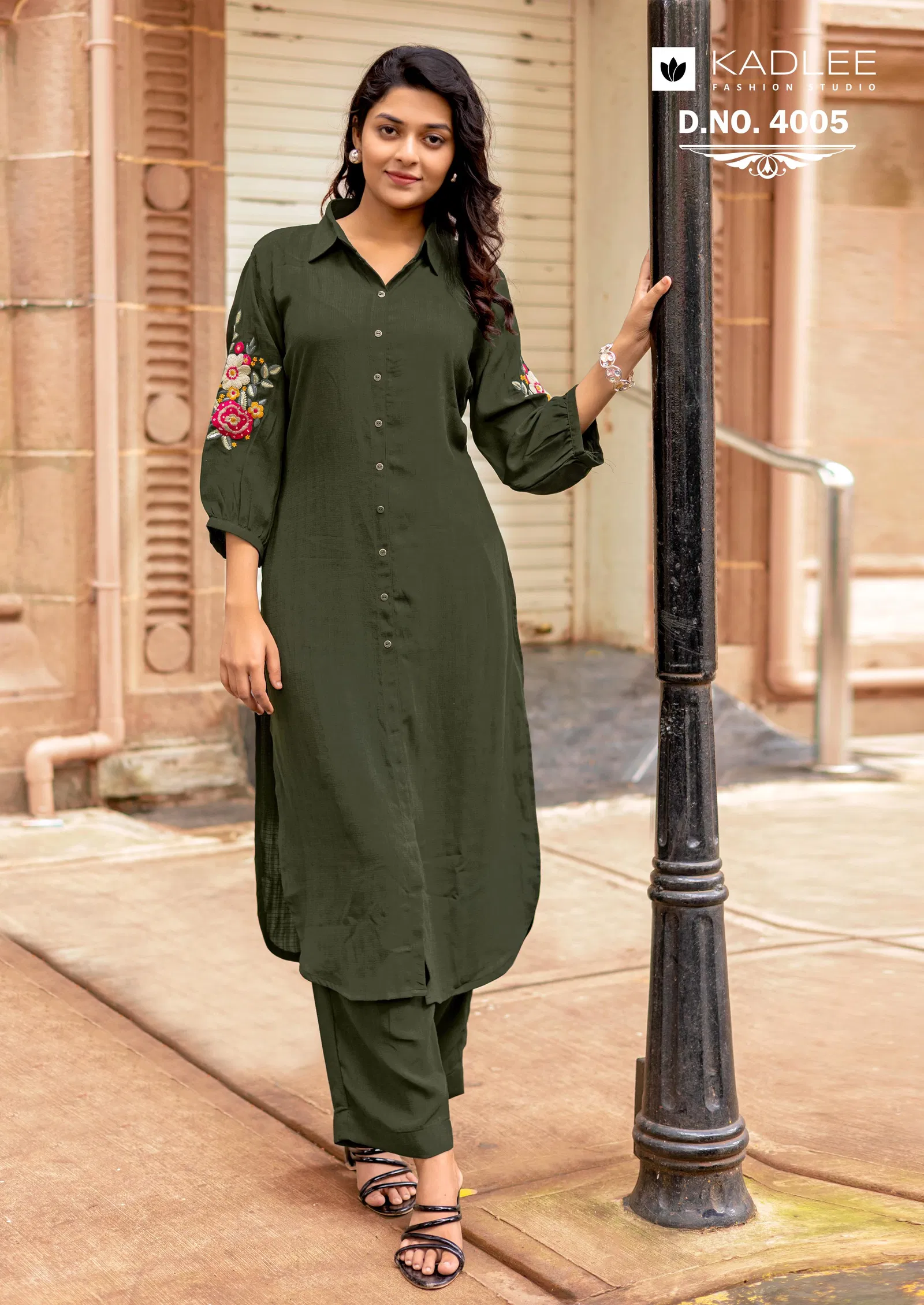 Kadlee Blue Bell Indox Gentalmen With Threadwork Top And Bottom