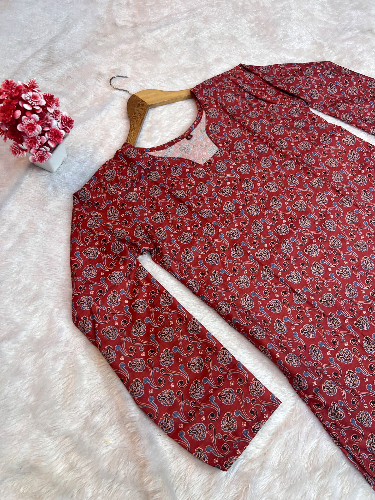 Aawiya RJ 7 Heavy Muslin Digital Printed Short Top