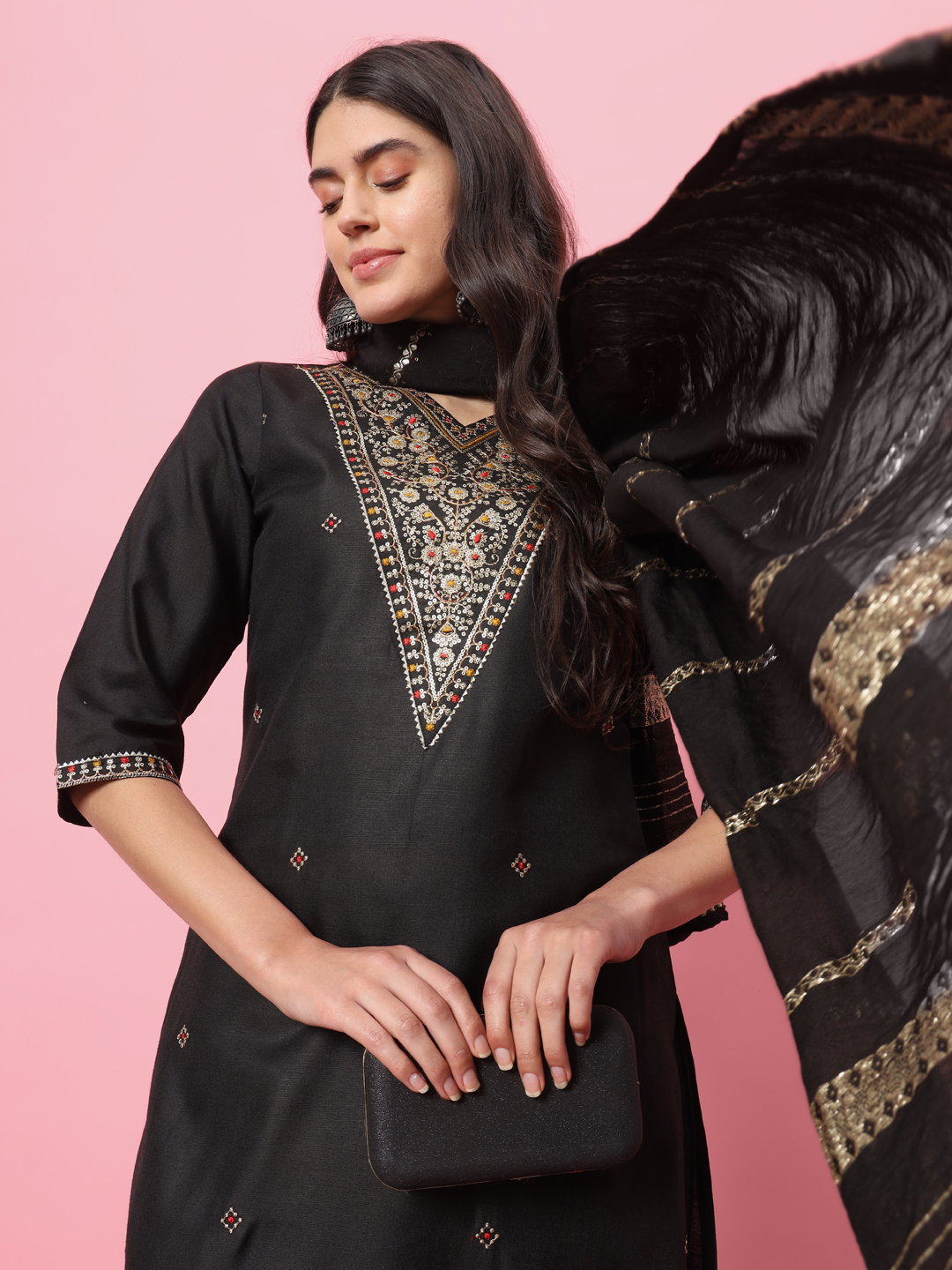 Vp 9517 Black Cotton Blend Kurti Pent With Nazmeen Dupatta