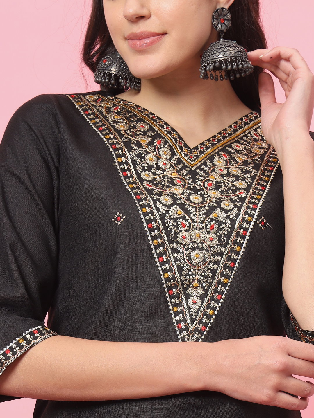 Vp 9517 Black Cotton Blend Kurti Pent With Nazmeen Dupatta