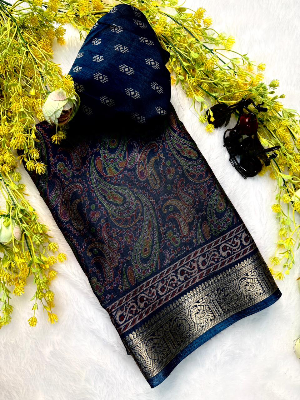 Sf Marsh Melon Saree With Pen Self Jequrd Design Saree Collection