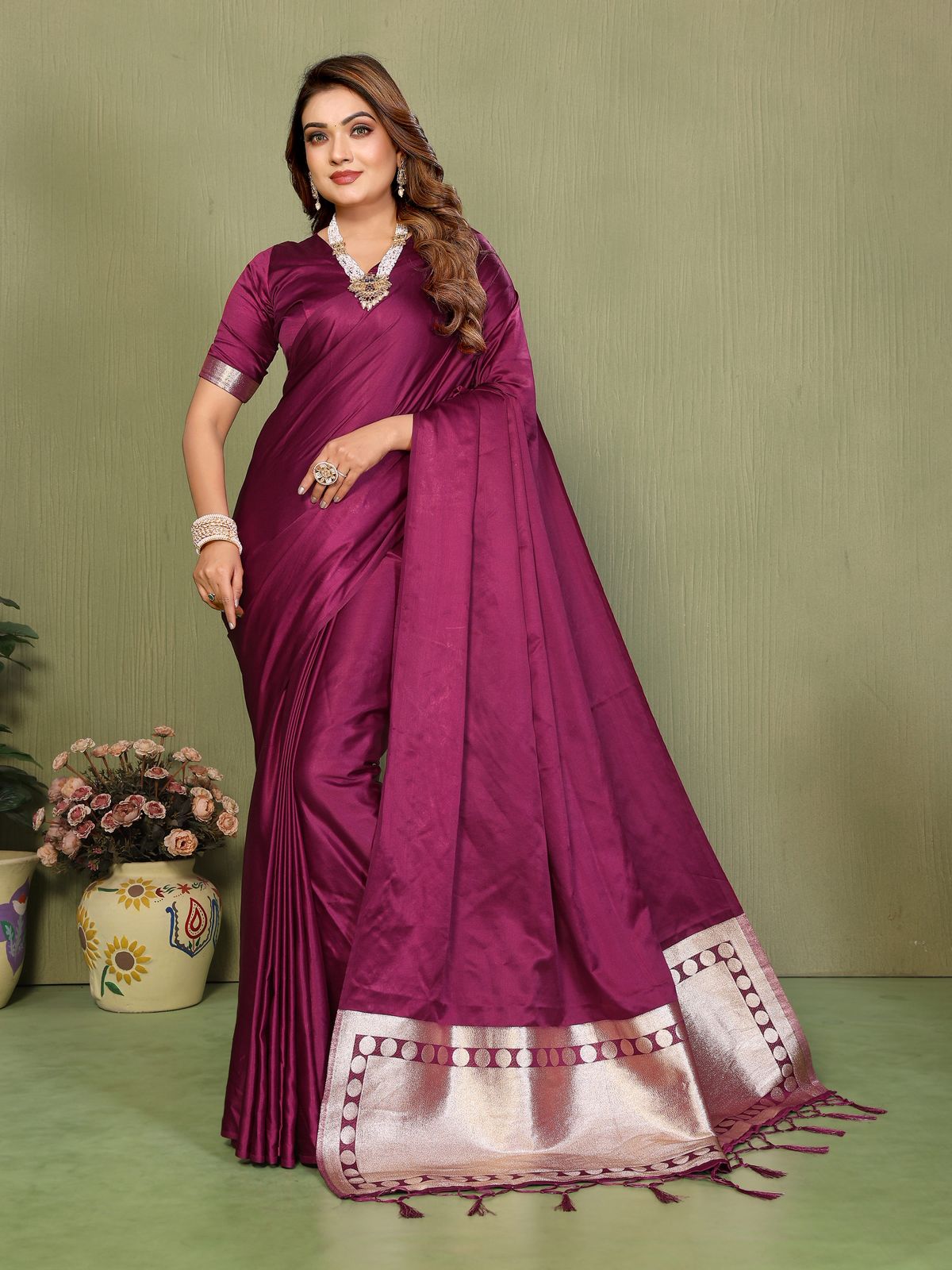 Lekha Vc Swargini Satin Silk Hand Dyed Zari Weaving Pallu Saree