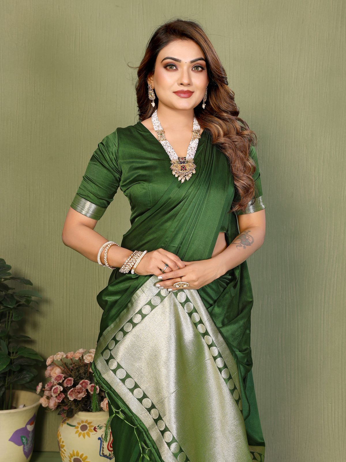Lekha Vc Swargini Satin Silk Hand Dyed Zari Weaving Pallu Saree