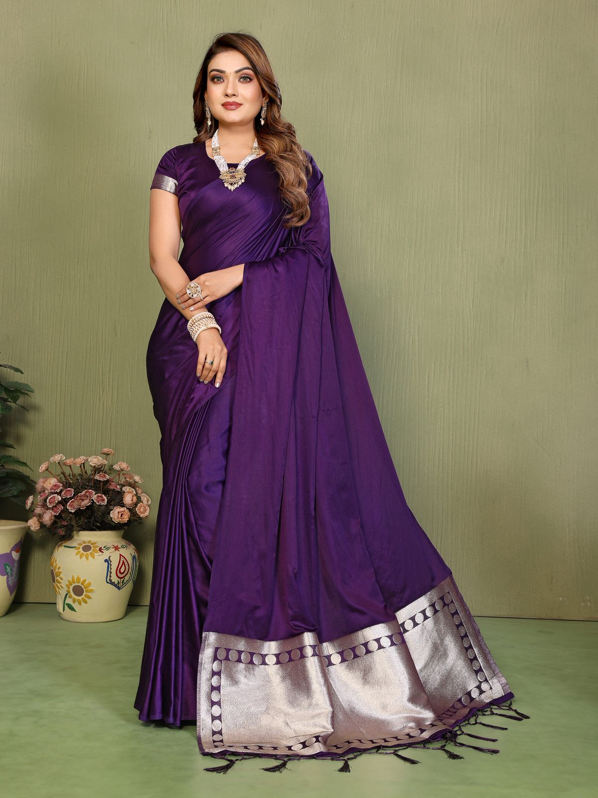 Lekha Vc Swargini Satin Silk Hand Dyed Zari Weaving Pallu Saree