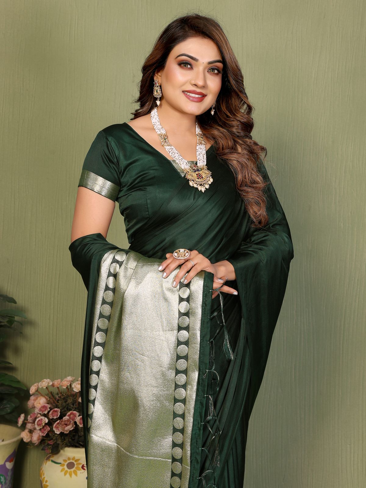 Lekha Vc Swargini Satin Silk Hand Dyed Zari Weaving Pallu Saree