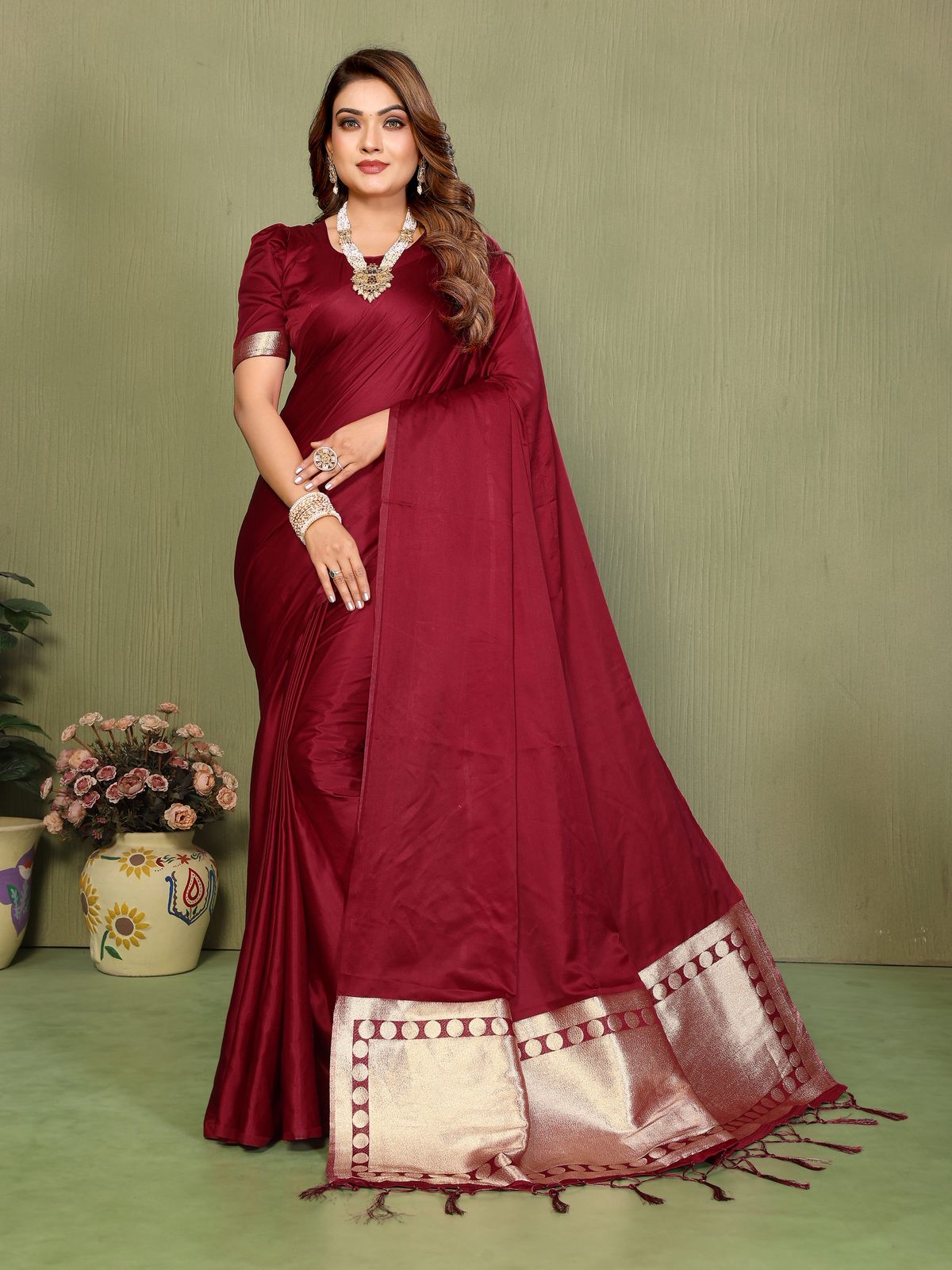 Lekha Vc Swargini Satin Silk Hand Dyed Zari Weaving Pallu Saree