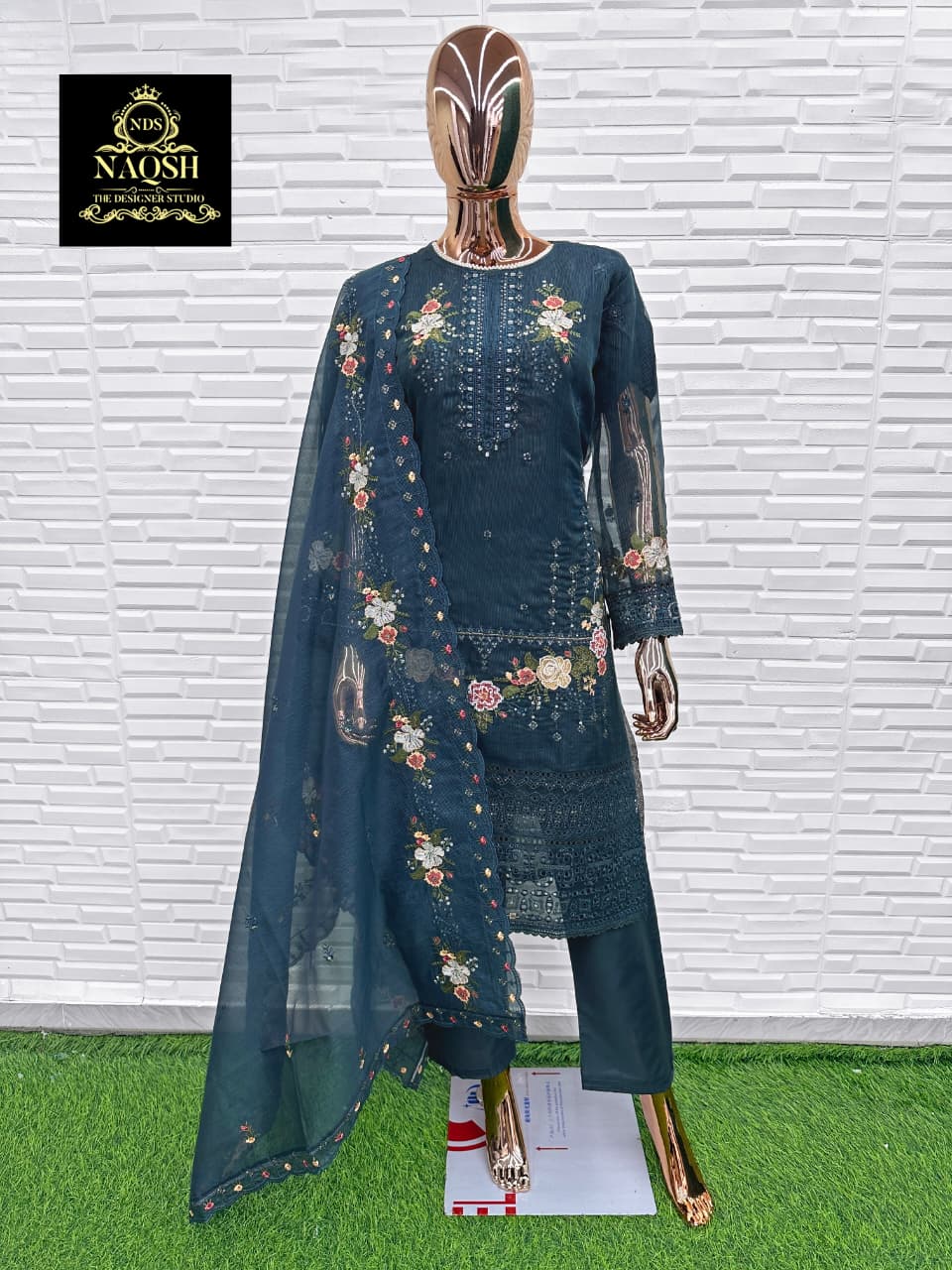 Luxury Pret 15033 Slub Orgaenza Work With Handwork Formal Wear Collection 