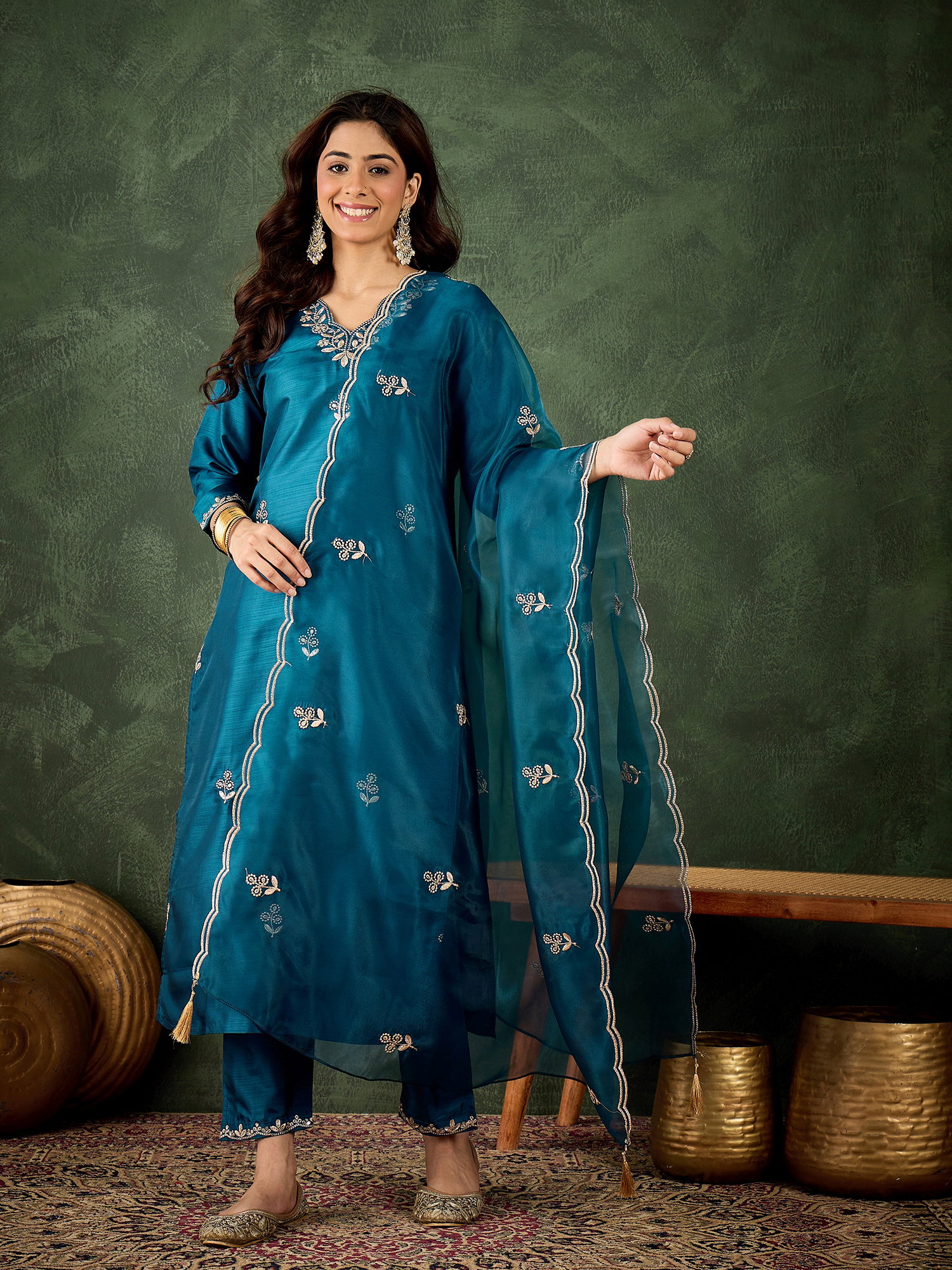 VP 9731 Blue Kurta and Pant Dupatta Sets Silk Blend Fabrics with Embroidery