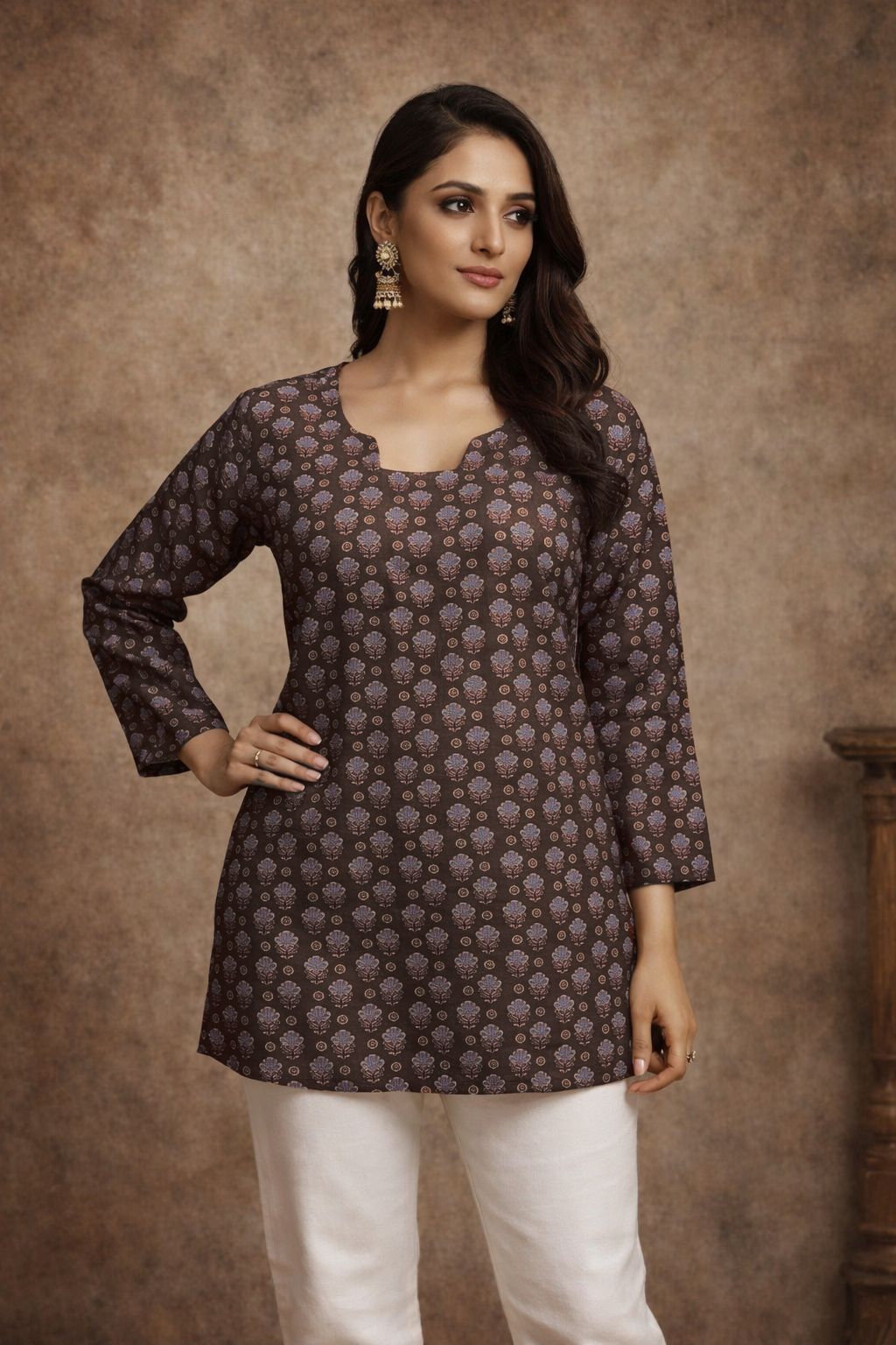 Aawiya RJ 9 Heavy Muslin Digital Printed Short Tunic Style Top