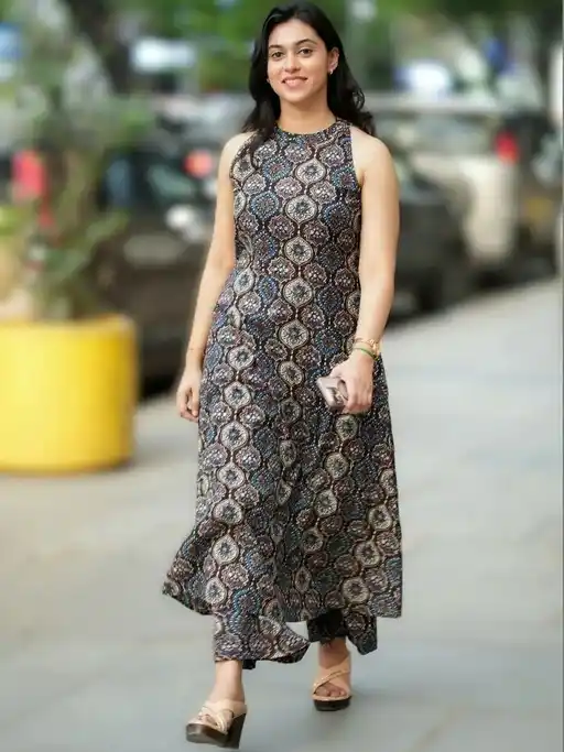 Dhruvi 413 Cotton Both Side Pocket Kurti With Bottom