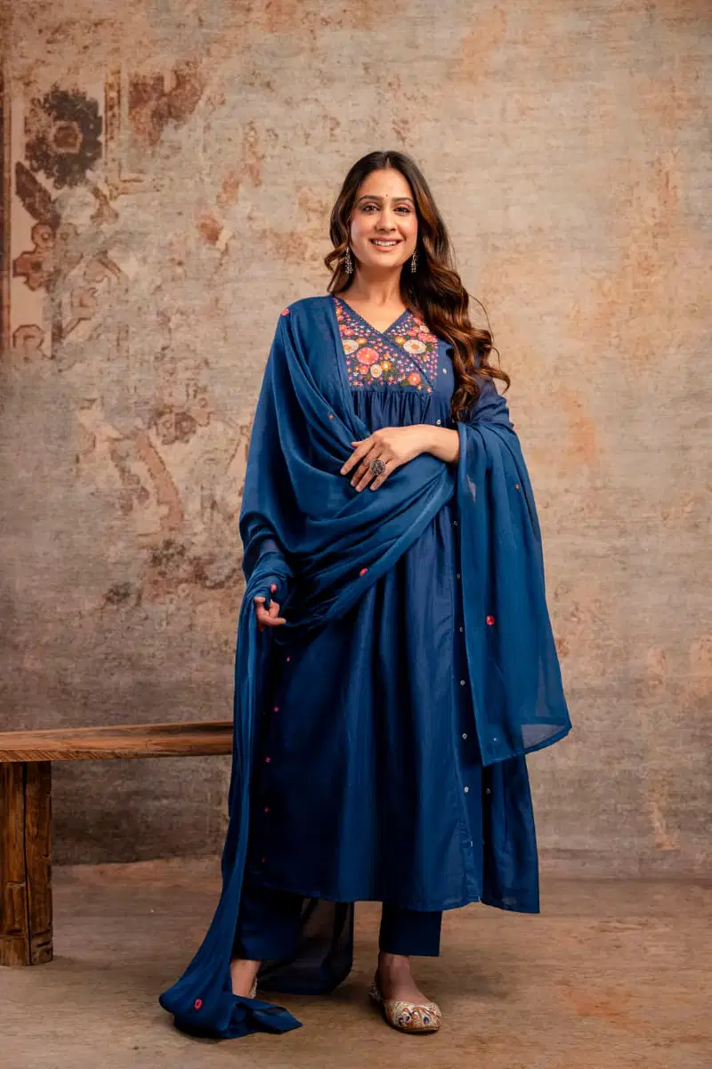 Naisha K 729 Mul Cotton Embroidered Work Kurti Pant And Dupatta Collection