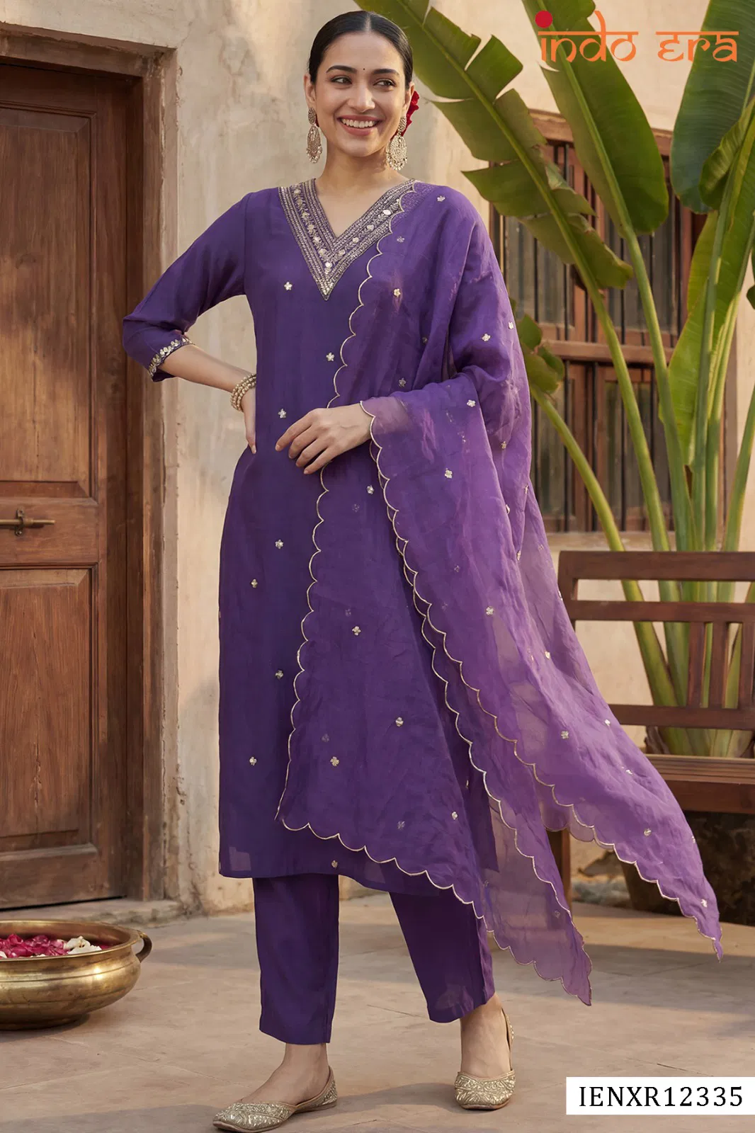 Indo Era 2617 Silk Blend Embroidered Thread Worked Kurti Pant With Dupatta