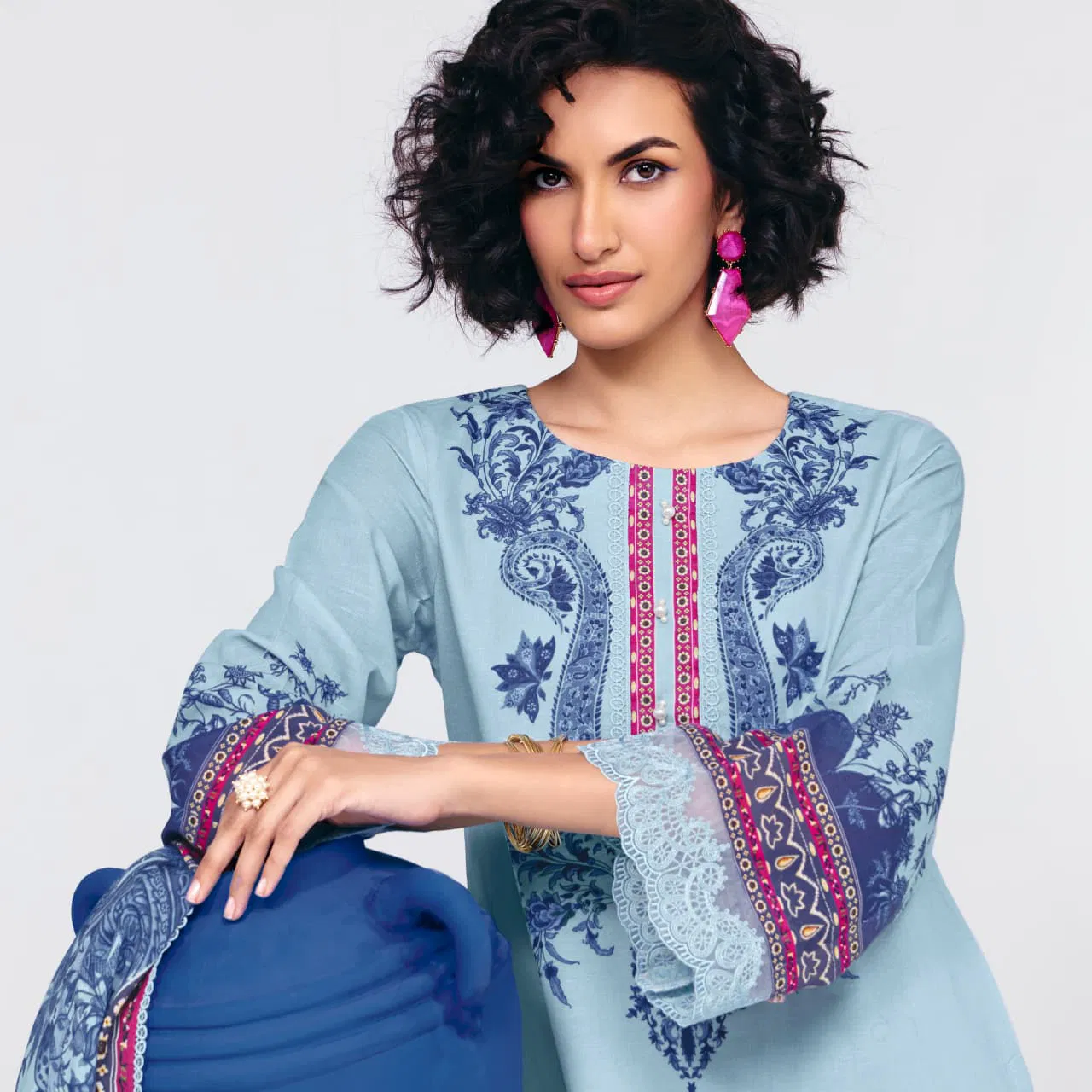 Kimora Sohni Indigo Linen Digital Printed Salwar Kameez