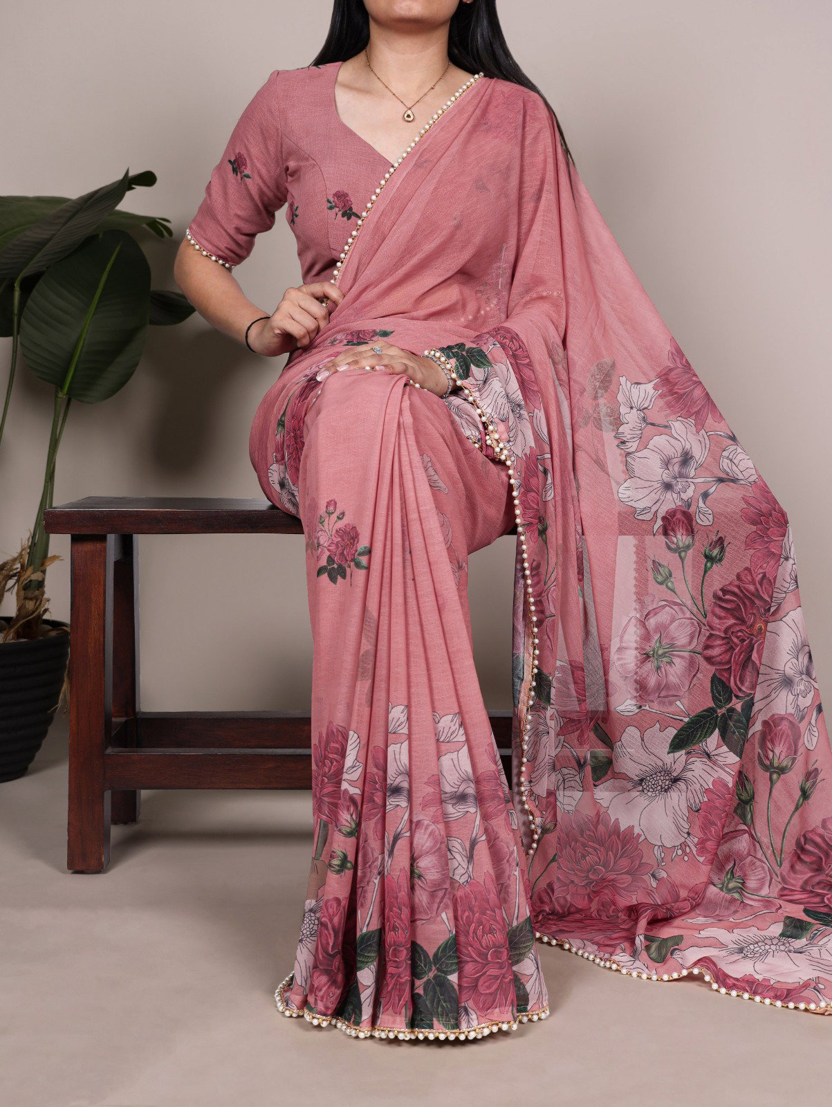 lekha Yf 7011 Weightless Marble Floral Printed Pearl Lace Border Saree