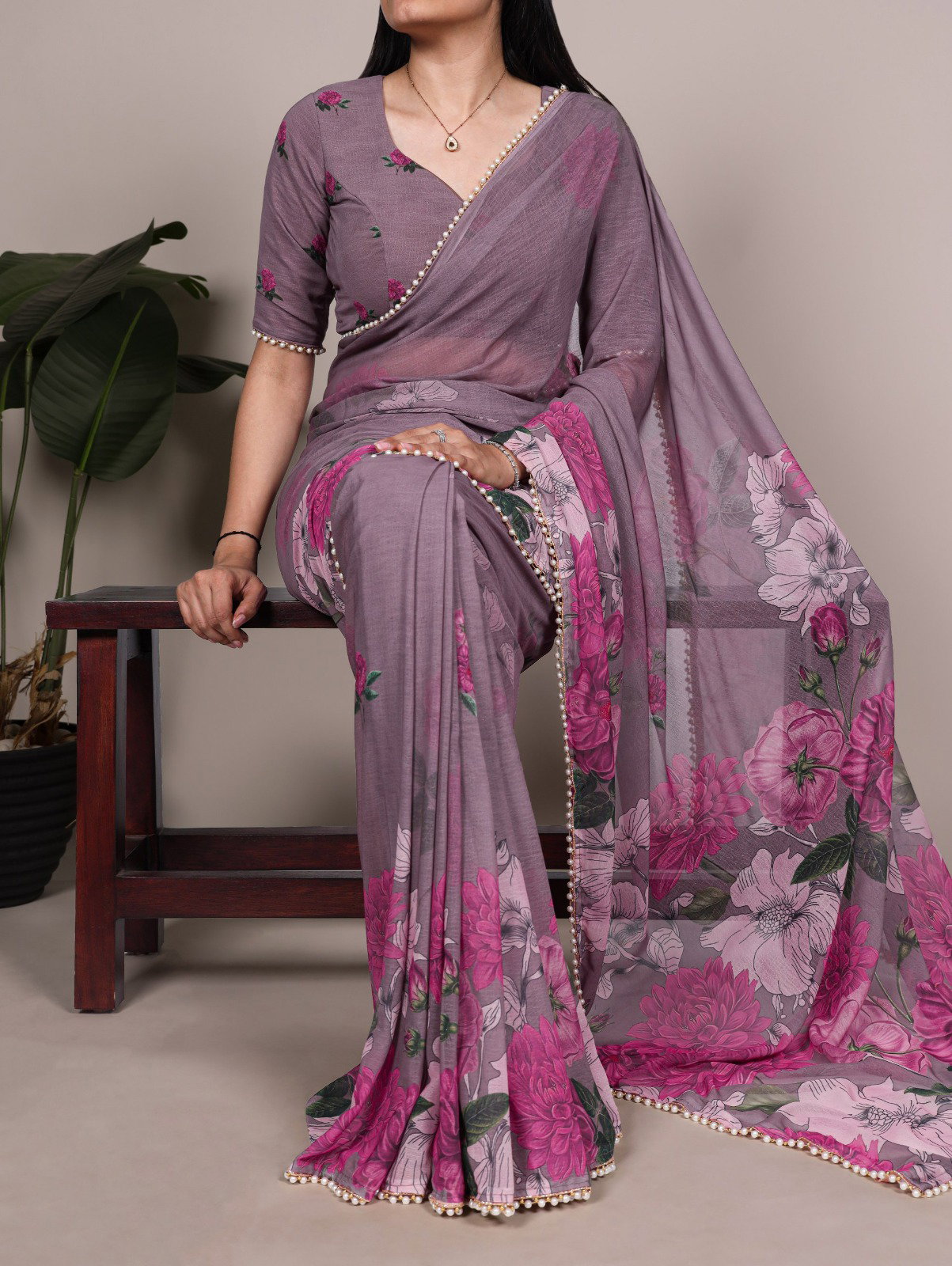 lekha Yf 7011 Weightless Marble Floral Printed Pearl Lace Border Saree