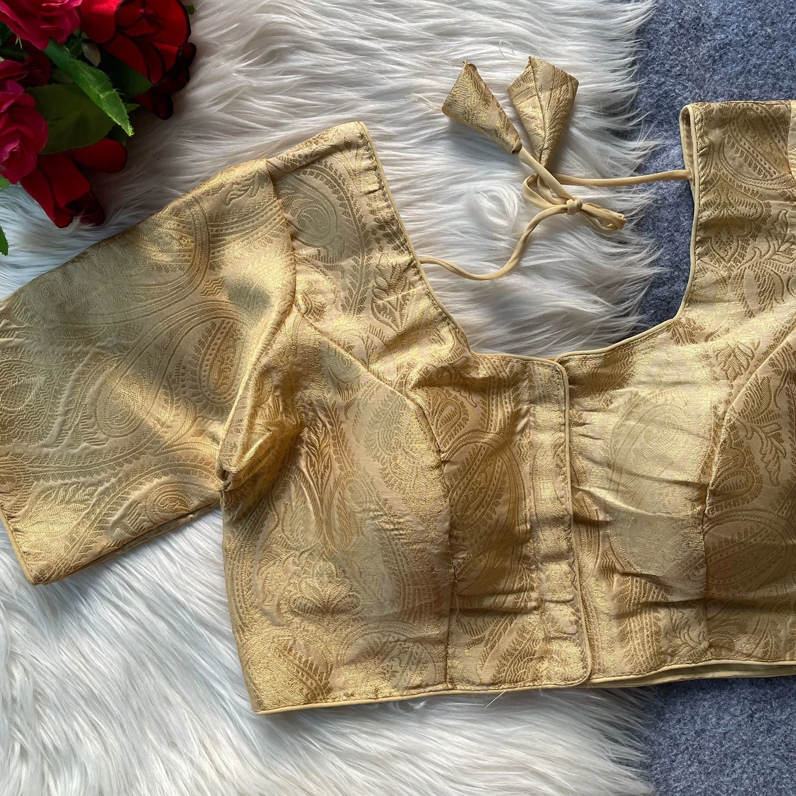 Ruh 1501 Pure Banarasi Silk With Golden Zari Blouse