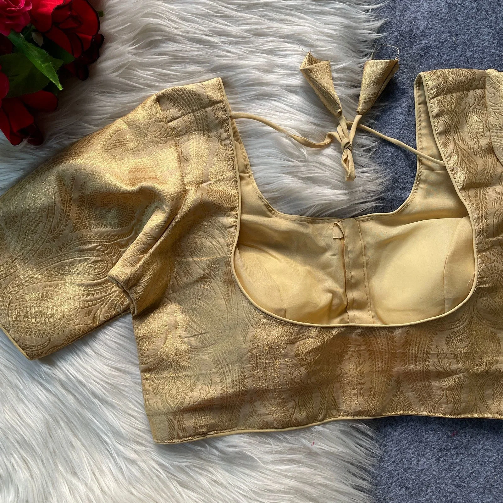Ruh 1501 Pure Banarasi Silk With Golden Zari Blouse