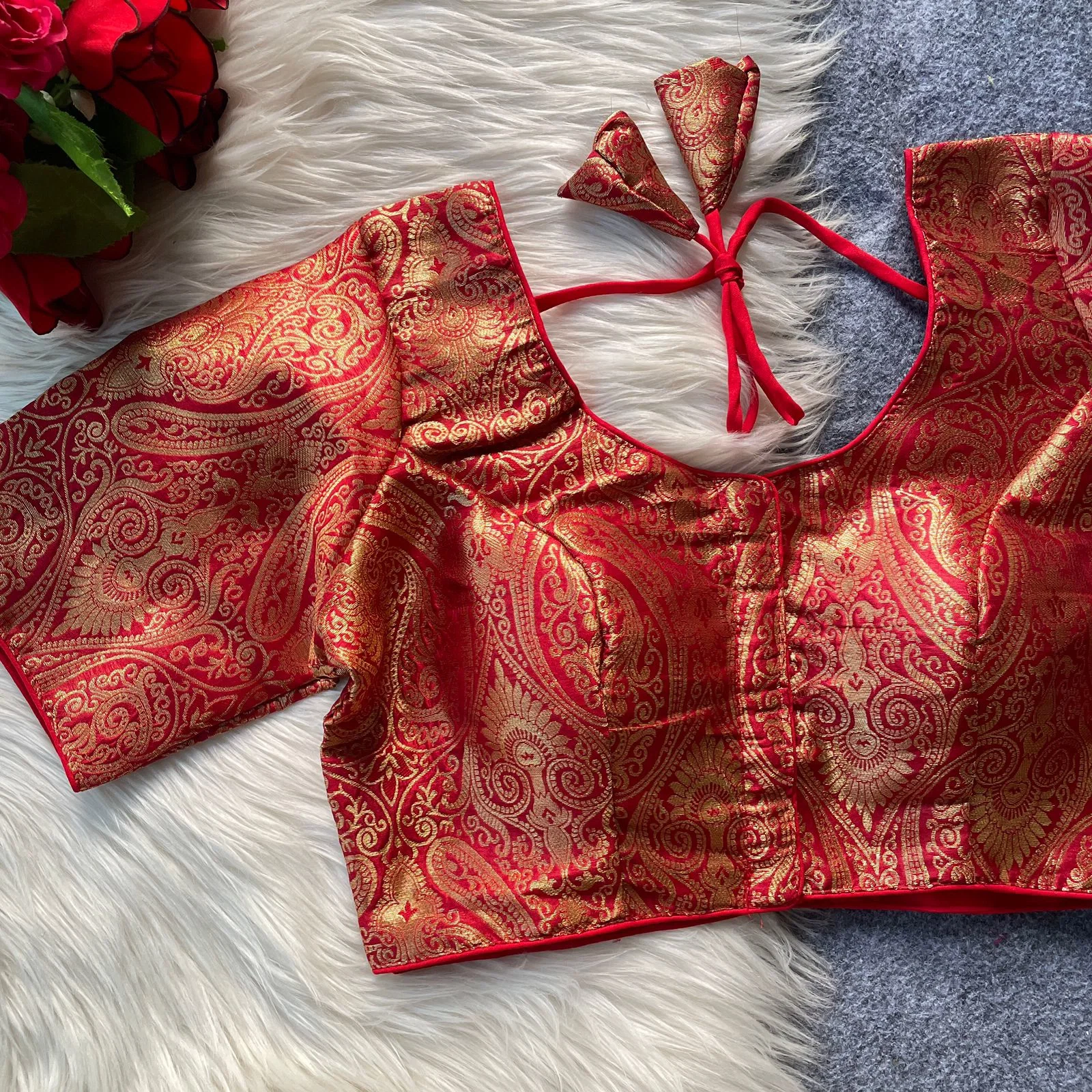 Ruh 1501 Pure Banarasi Silk With Golden Zari Blouse