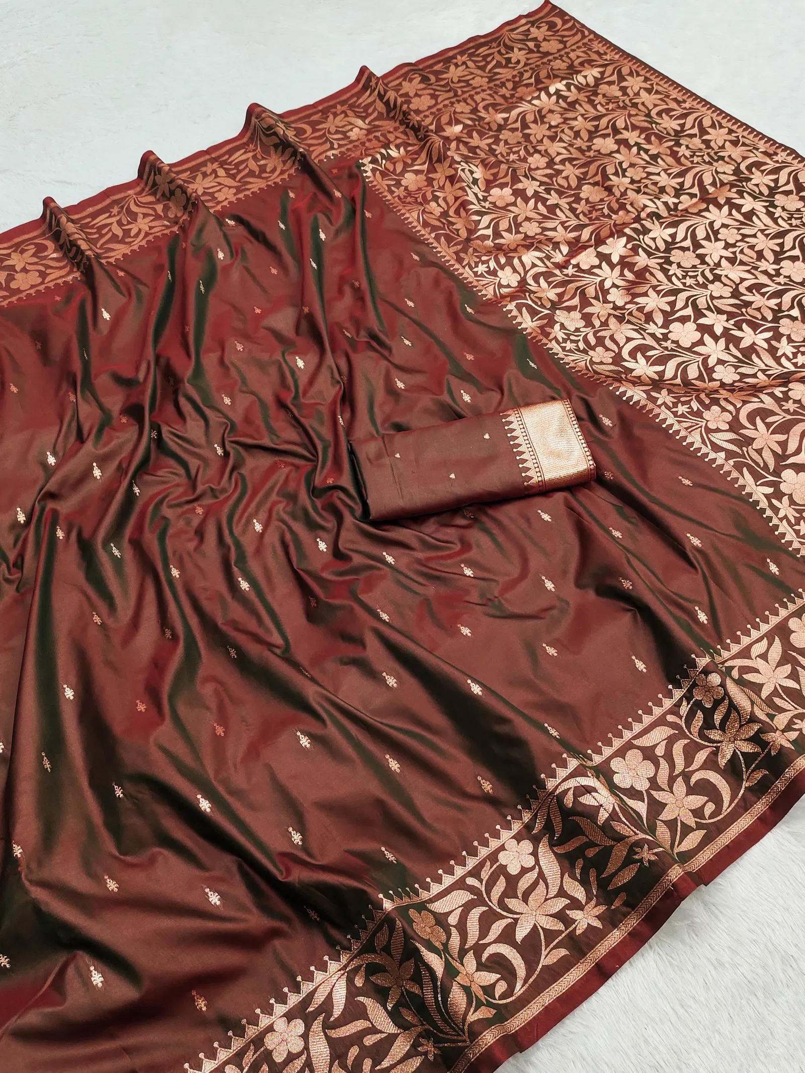 Mb 197 Pure Banarasi Silk Zari Weaving Saree collection