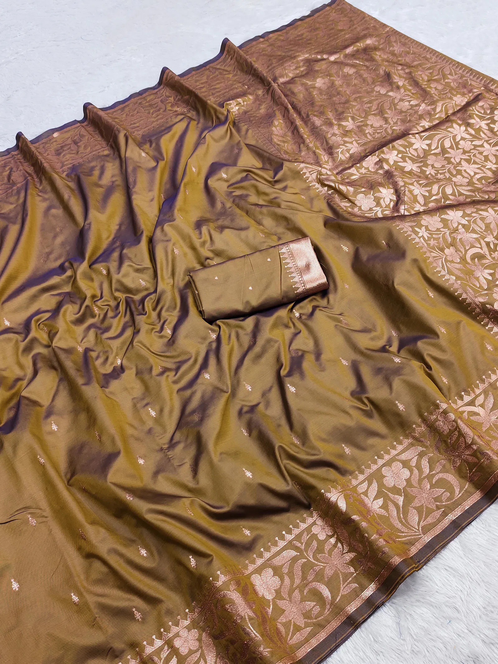 Mb 197 Pure Banarasi Silk Zari Weaving Saree collection