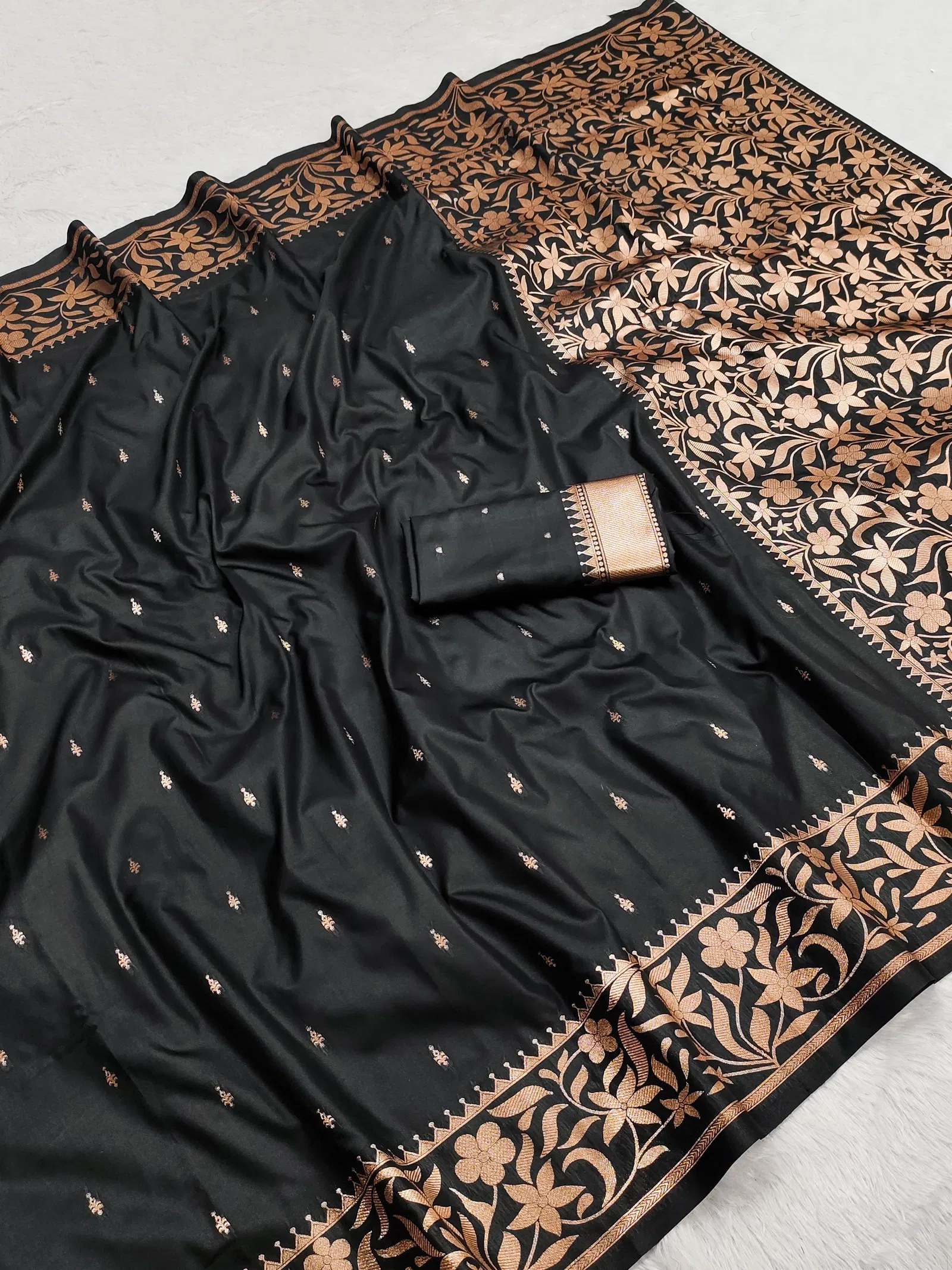 Mb 197 Pure Banarasi Silk Zari Weaving Saree collection