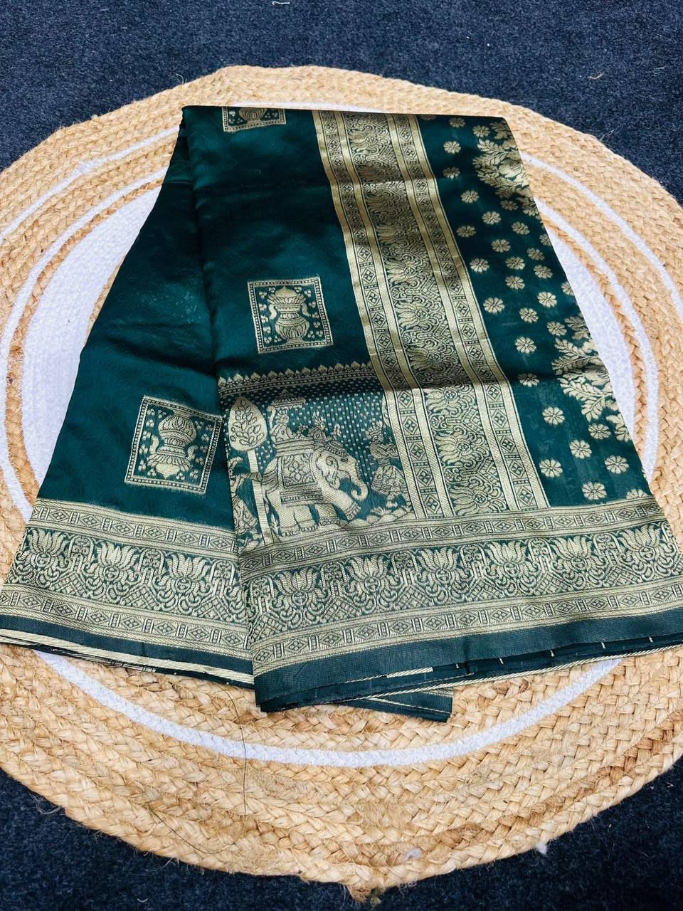 Aab Makhmal Green Soft Silk Jacquard Border Saree