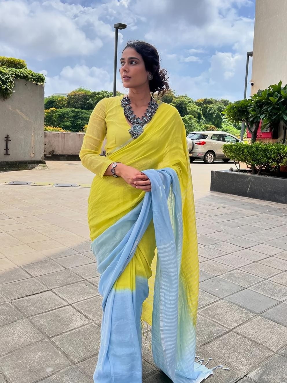 SF MG645 Soft Linen Gold Zari Border Saree