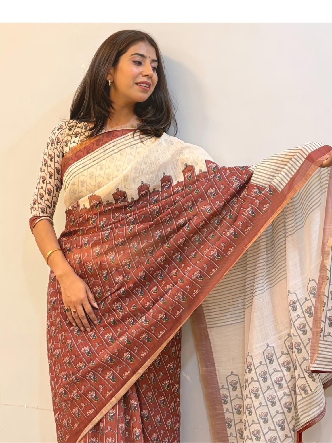 SF MG645 Soft Linen Gold Zari Border Saree
