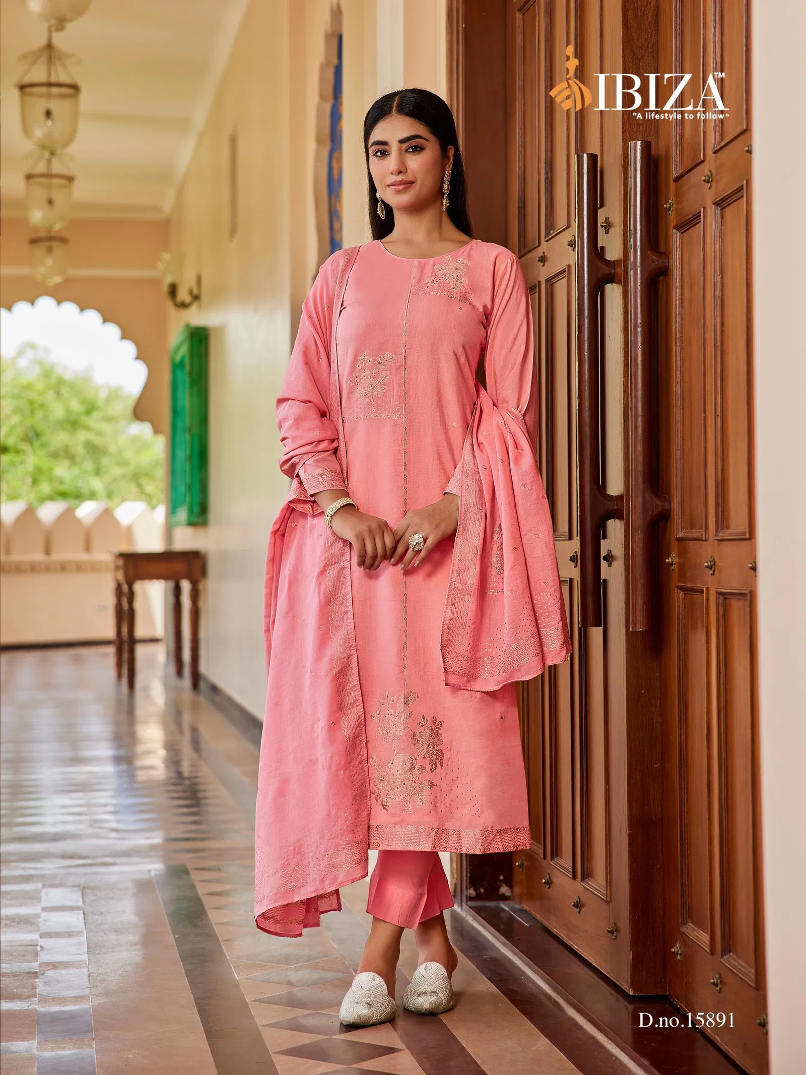 Ibiza Khanak Mul Chanderi Jacquard Handworked Salwar Kameez