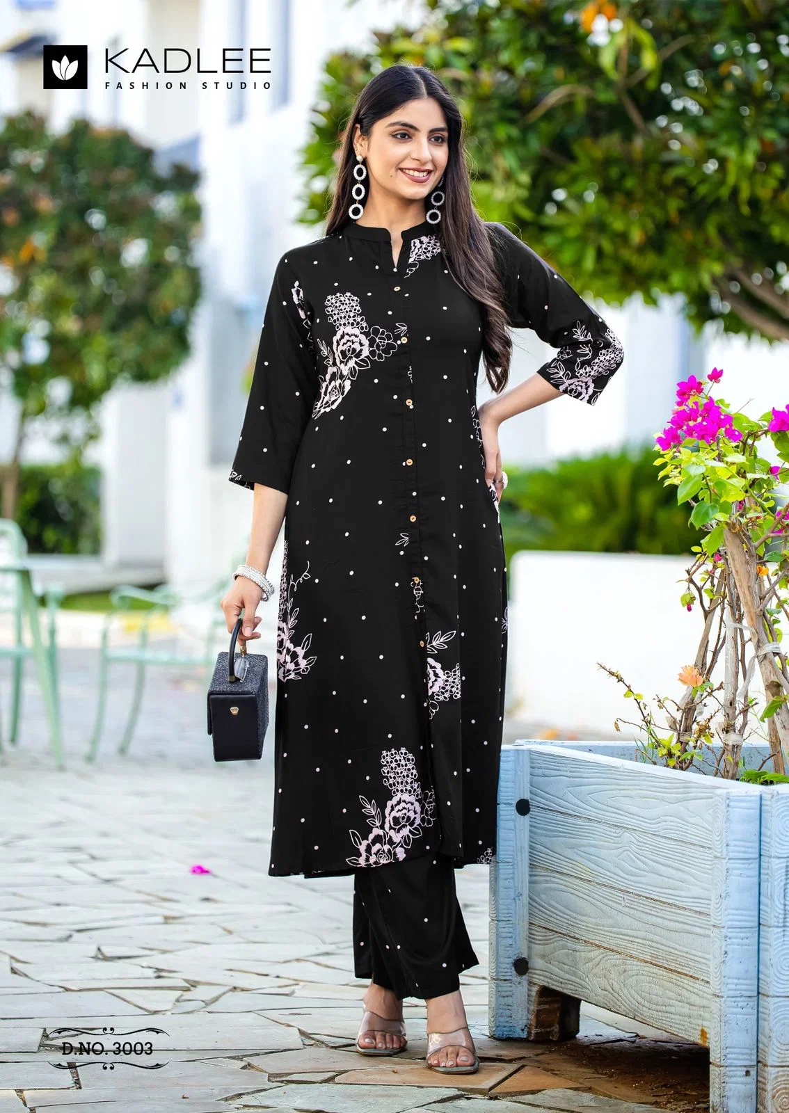 Kadlee Karnaee Rayon Printed Kurti With Bottom