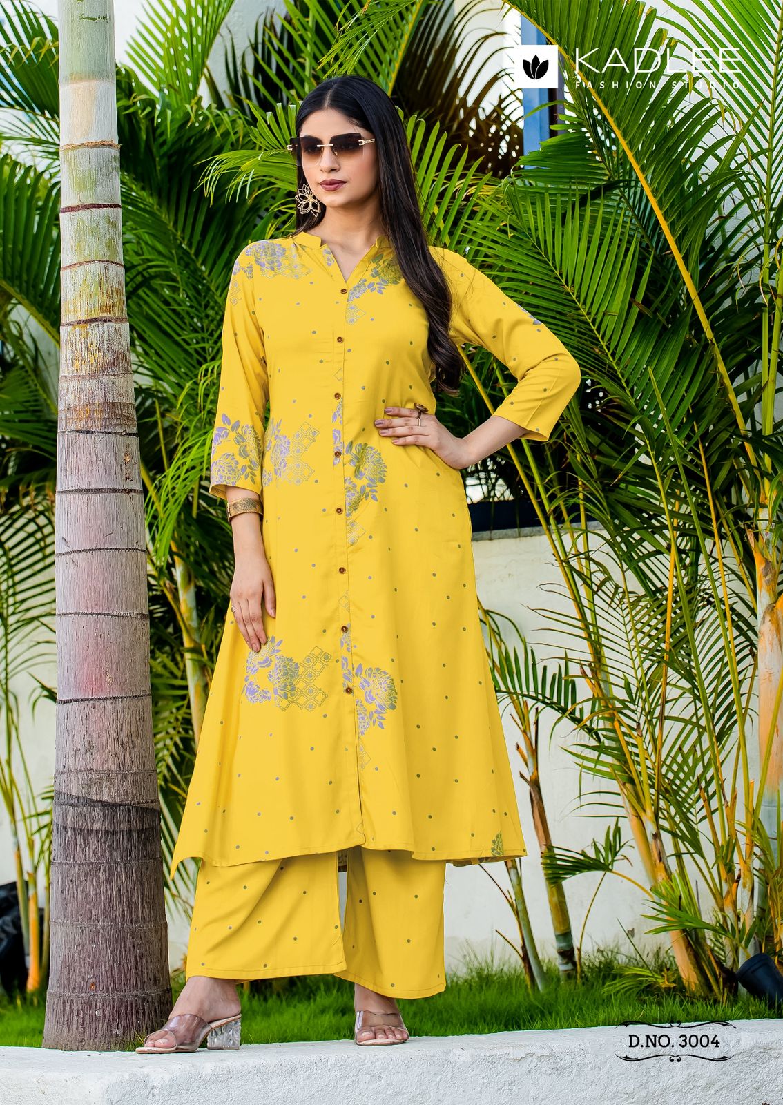 Kadlee Karnaee Rayon Printed Kurti With Bottom