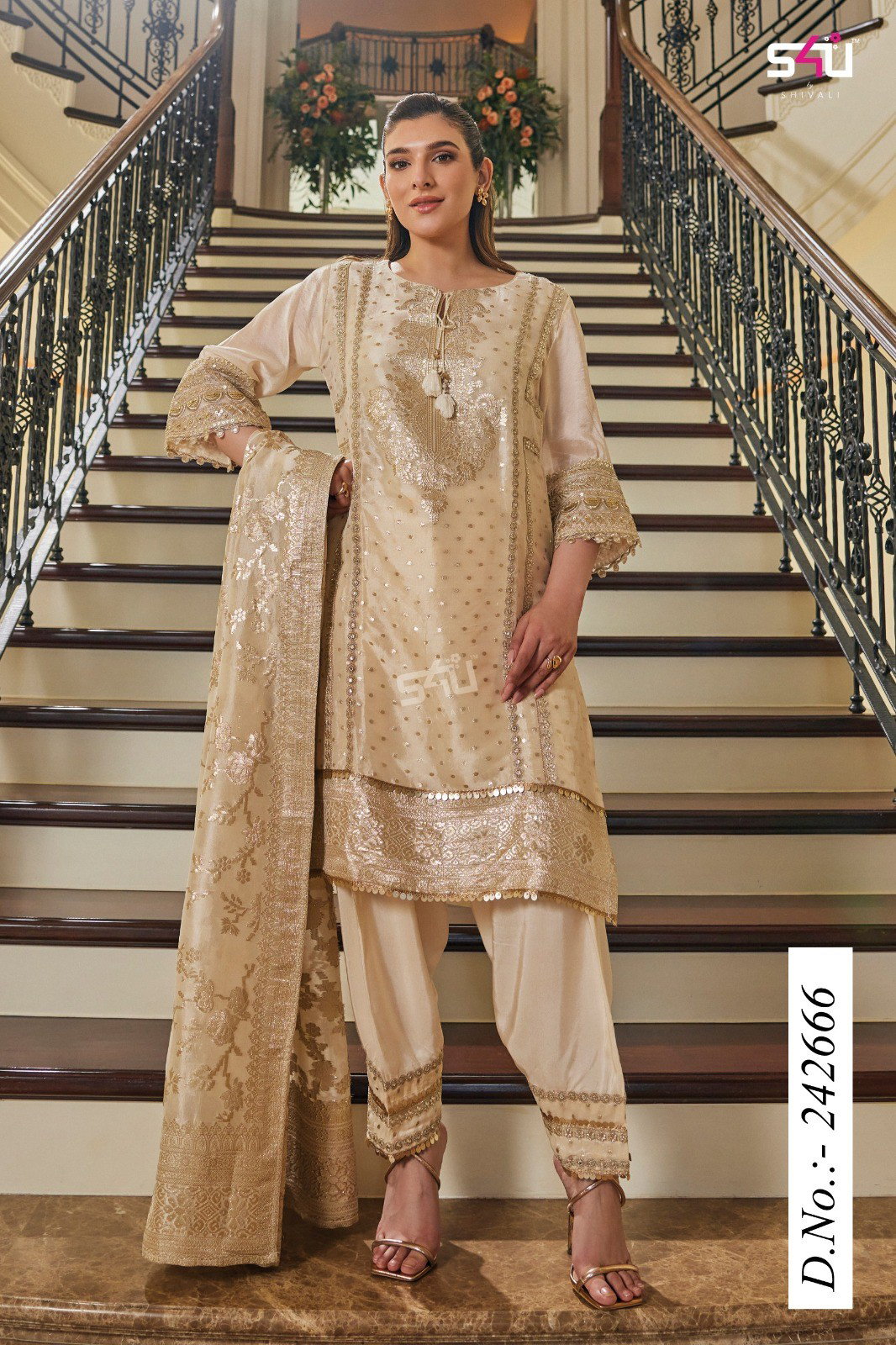 S4u 242666 Tissue Jacquard offwhite luxury Pakistani kurta set