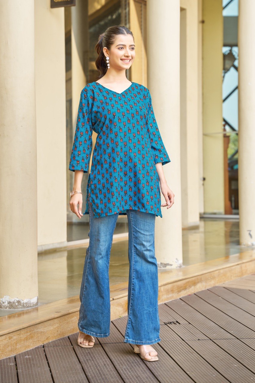 Lekha Sal 19 Poly Rayon Printed Tunic Style Top