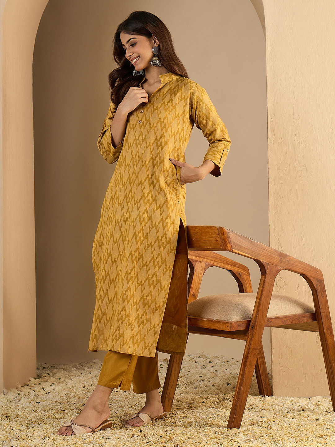 VP 9761 Cotton Silk Woven Straight Kurta Pant Set