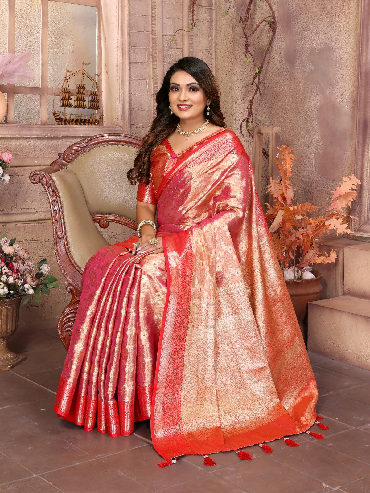 Lekha Vc Vanita Tissue Silk Zari Weaving Woven Border Saree