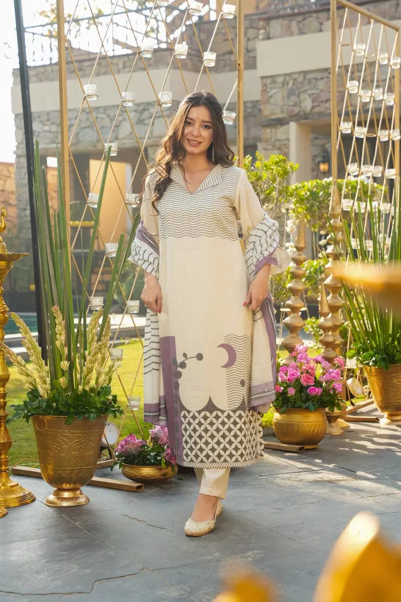 Mv 645 Muslin Printed Kurti With Pant Dupatta Collection