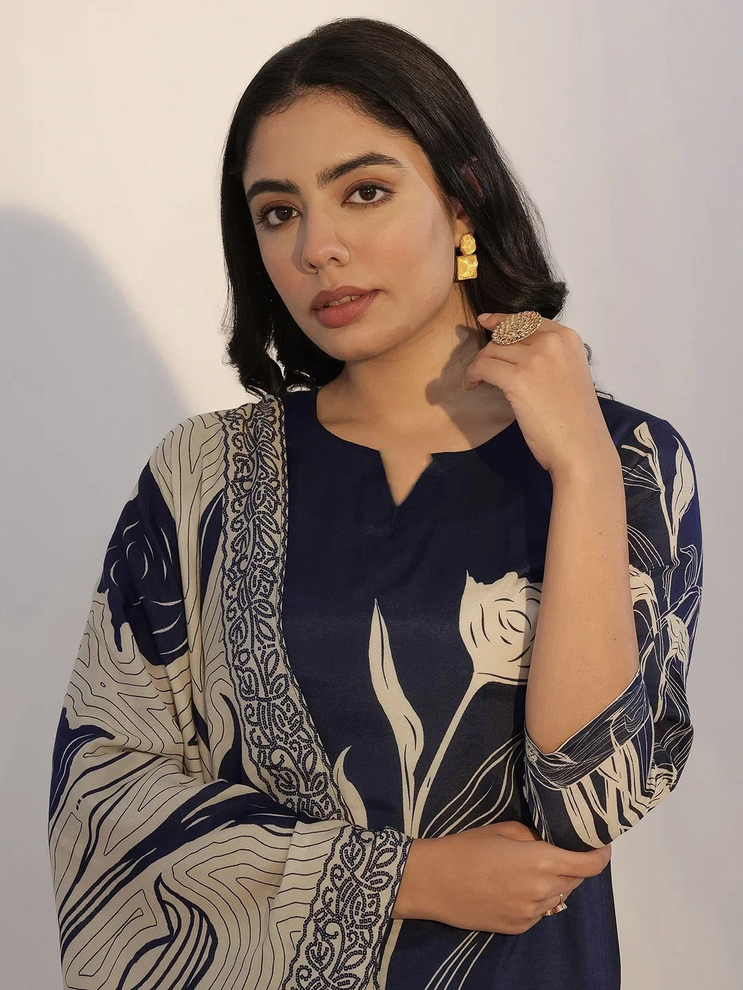 Devriya Black Color Soft Aasam Printed Kurti And Pant Dupatta