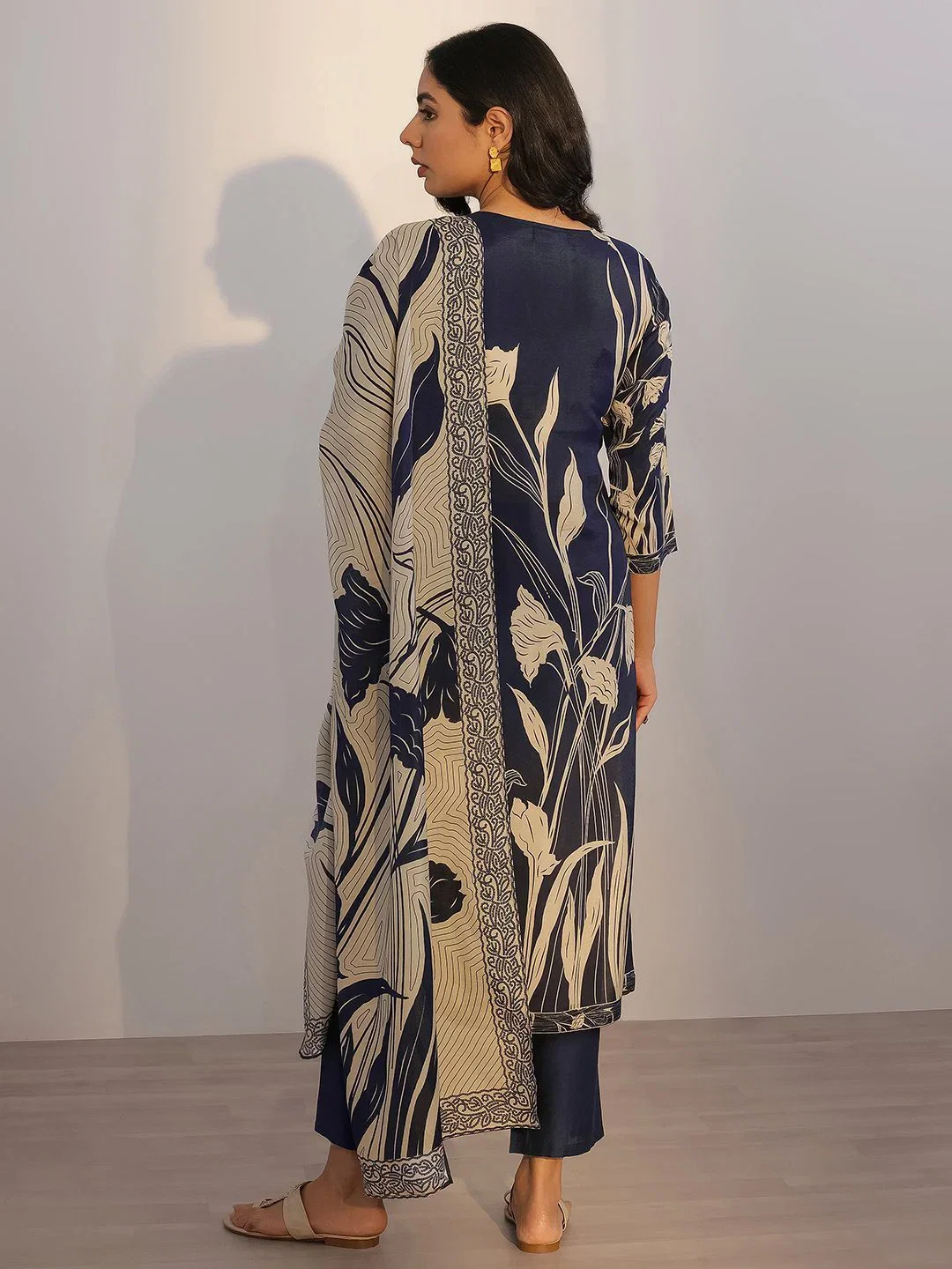 Devriya Black Color Soft Aasam Printed Kurti And Pant Dupatta