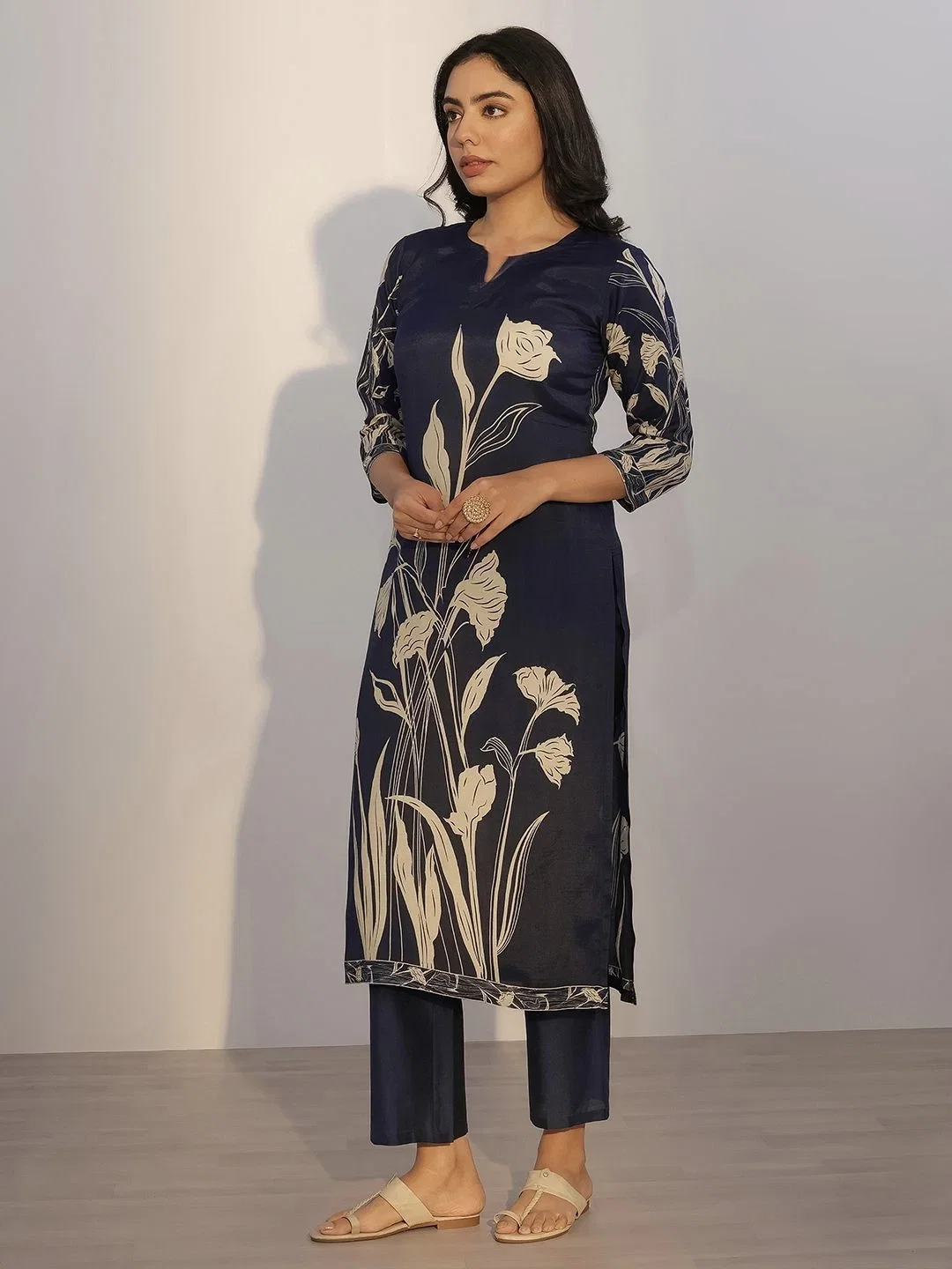 Devriya Black Color Soft Aasam Printed Kurti And Pant Dupatta