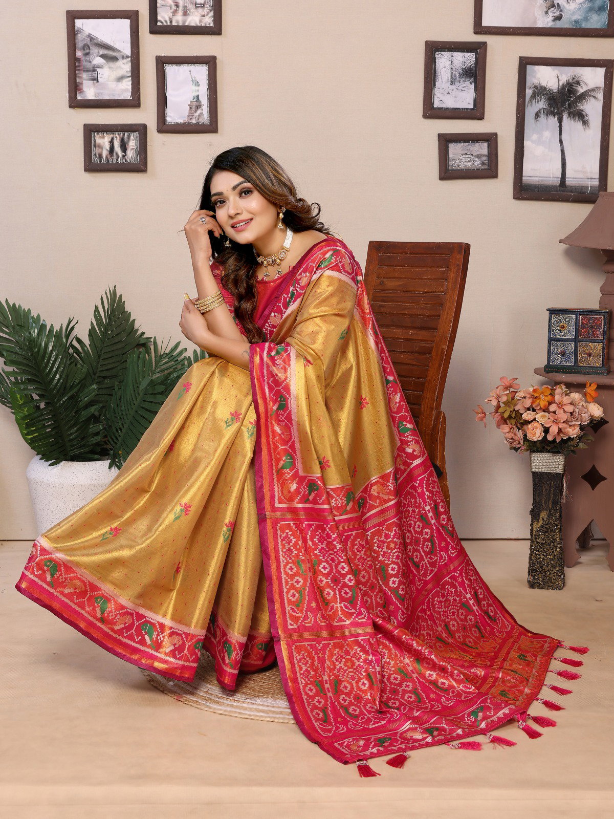 Lekha Vc Surekha Banarasi Tissue Silk All Over Weaving Buttie Saree