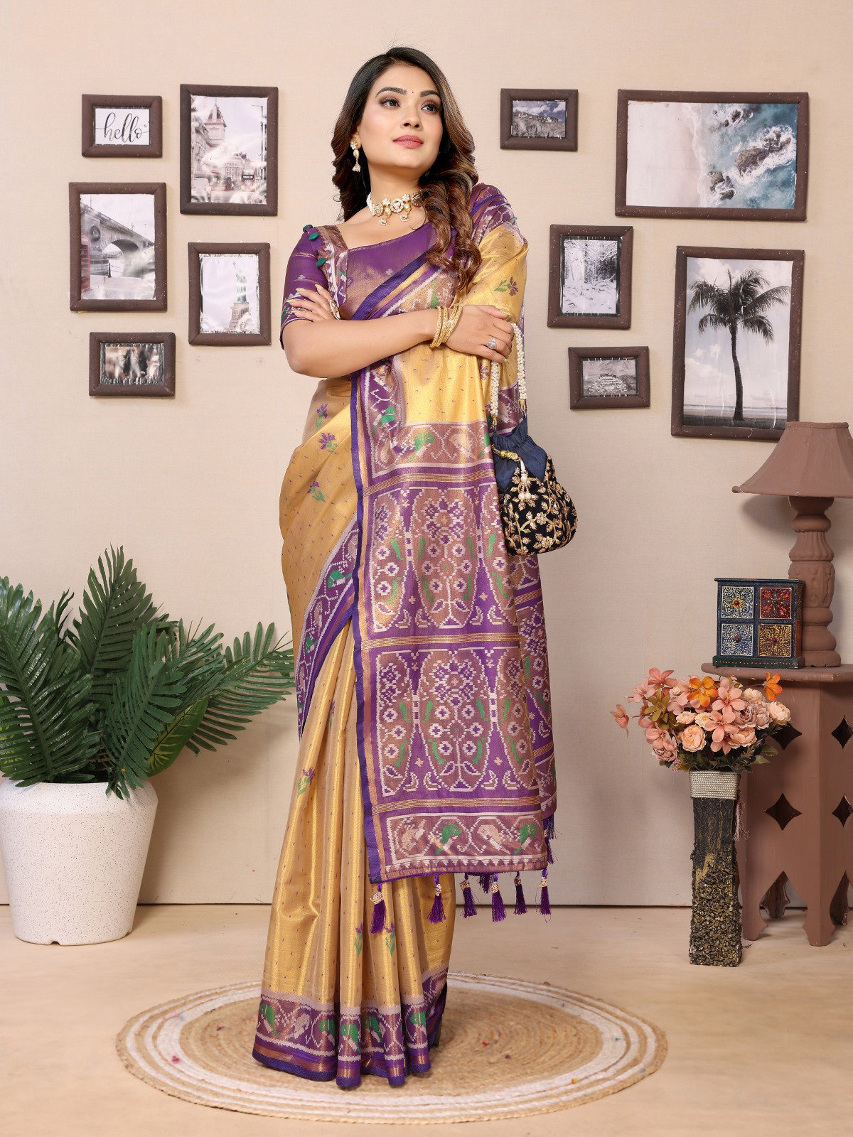 Lekha Vc Surekha Banarasi Tissue Silk All Over Weaving Buttie Saree